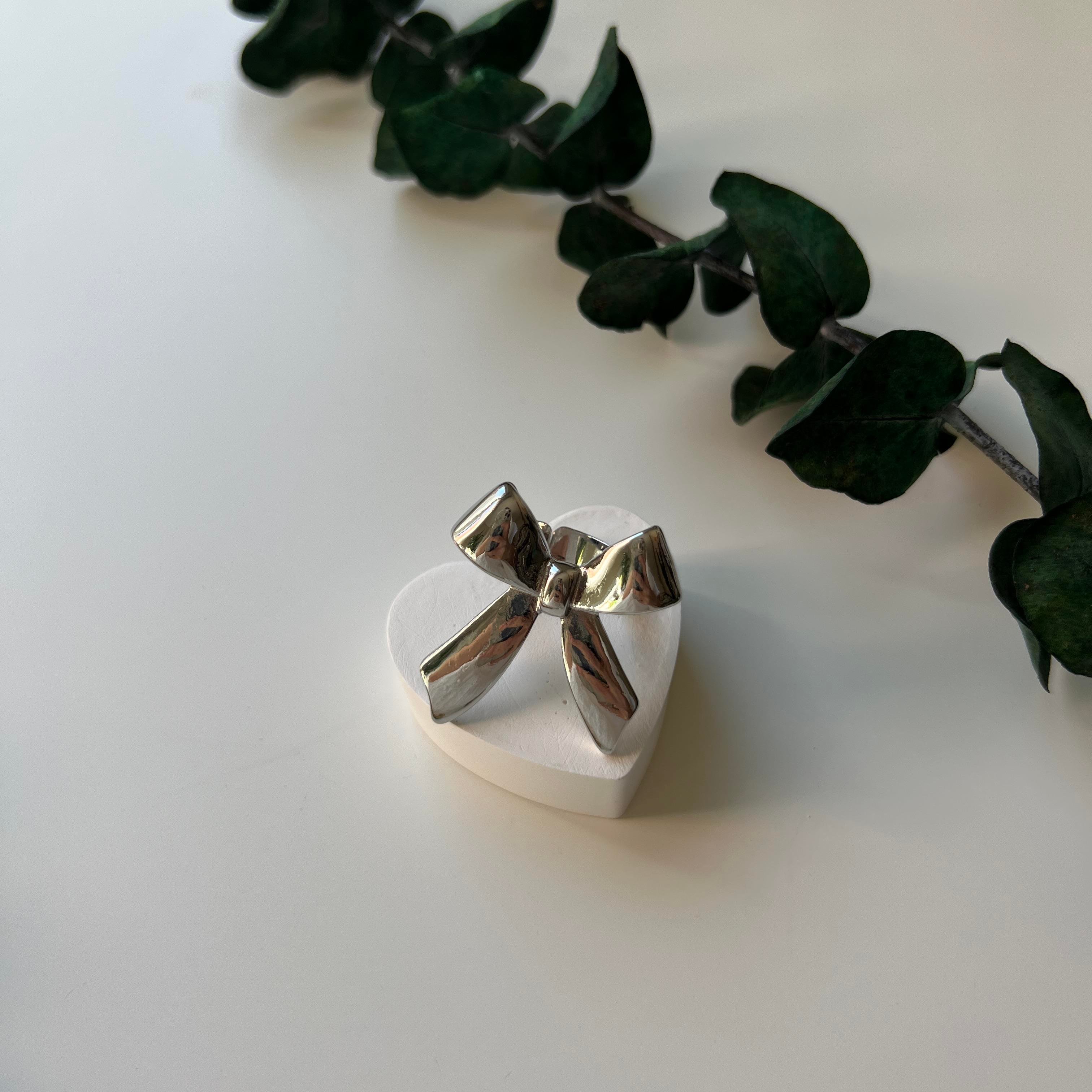 Silver Parlak Fiyonk Yüzük