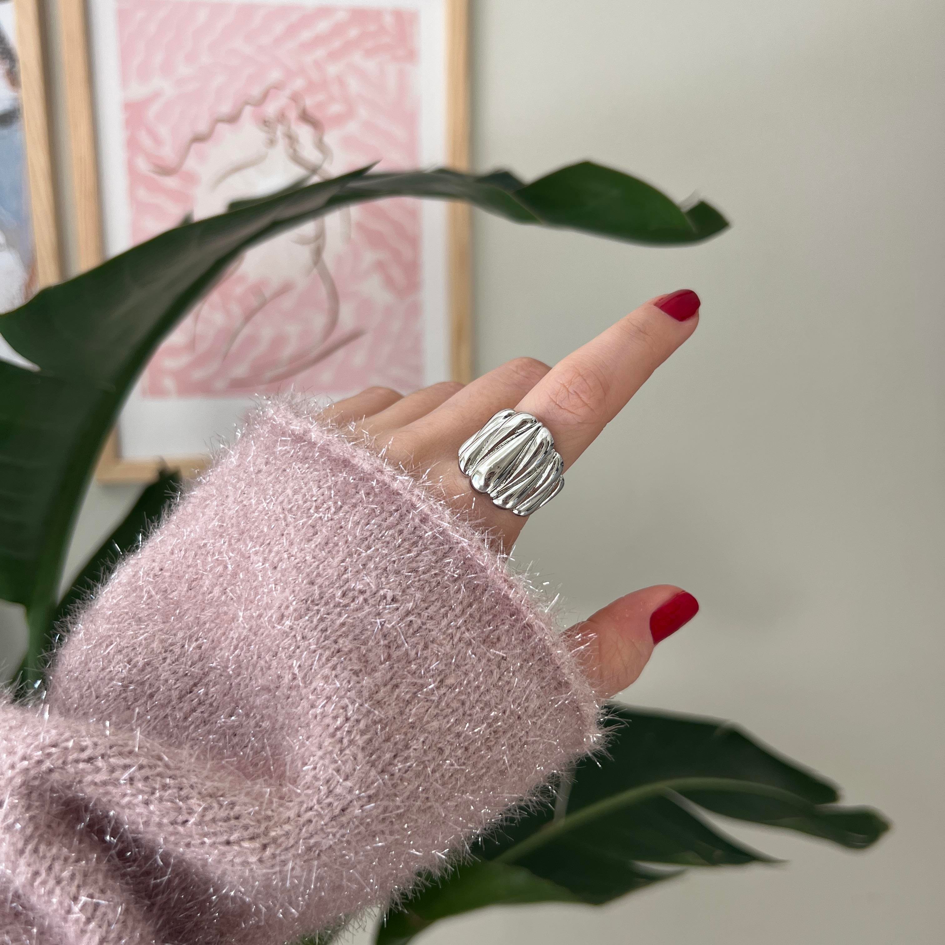 Silver Tasarım Bombe Yüzük