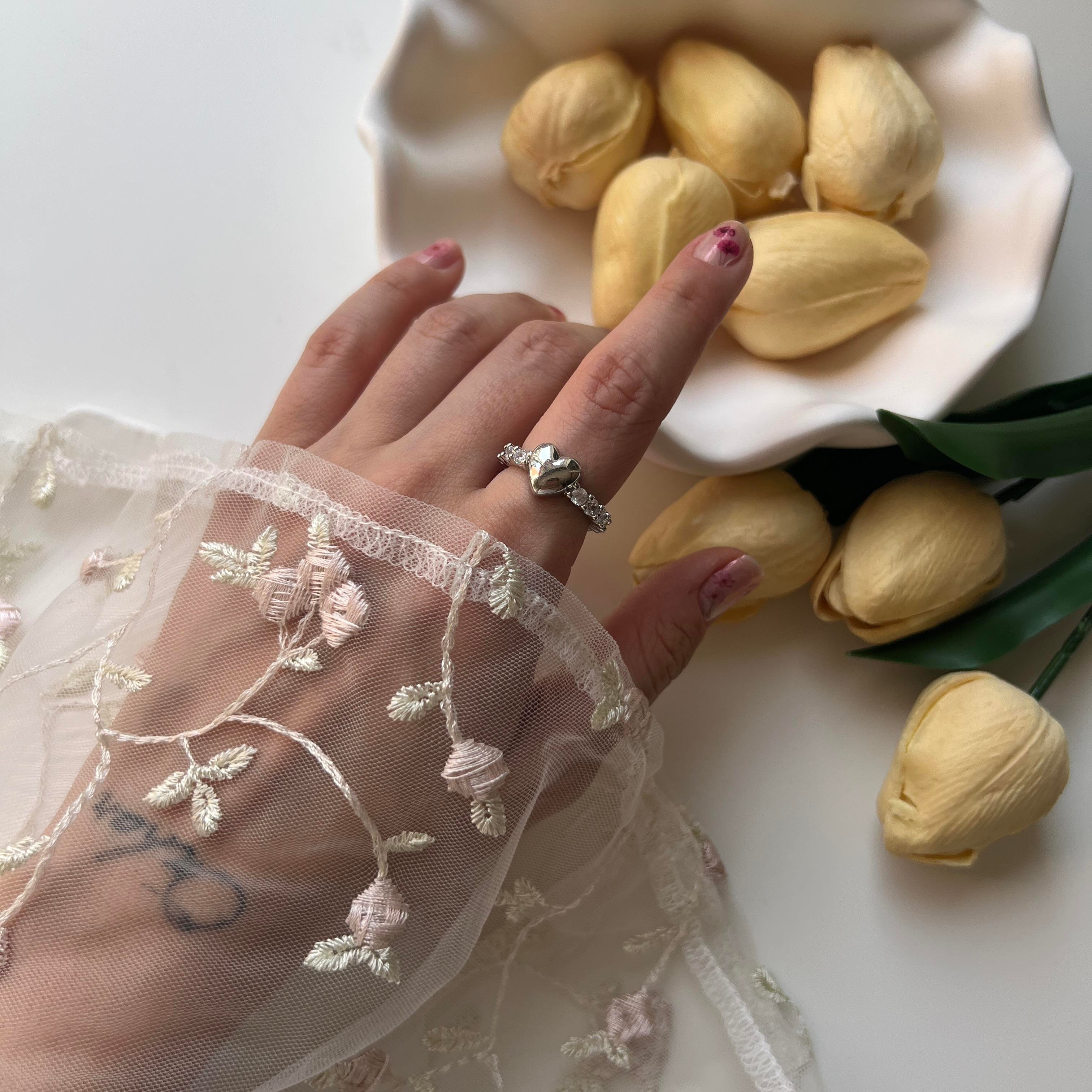 Silver Taşlı Kalp Yüzük