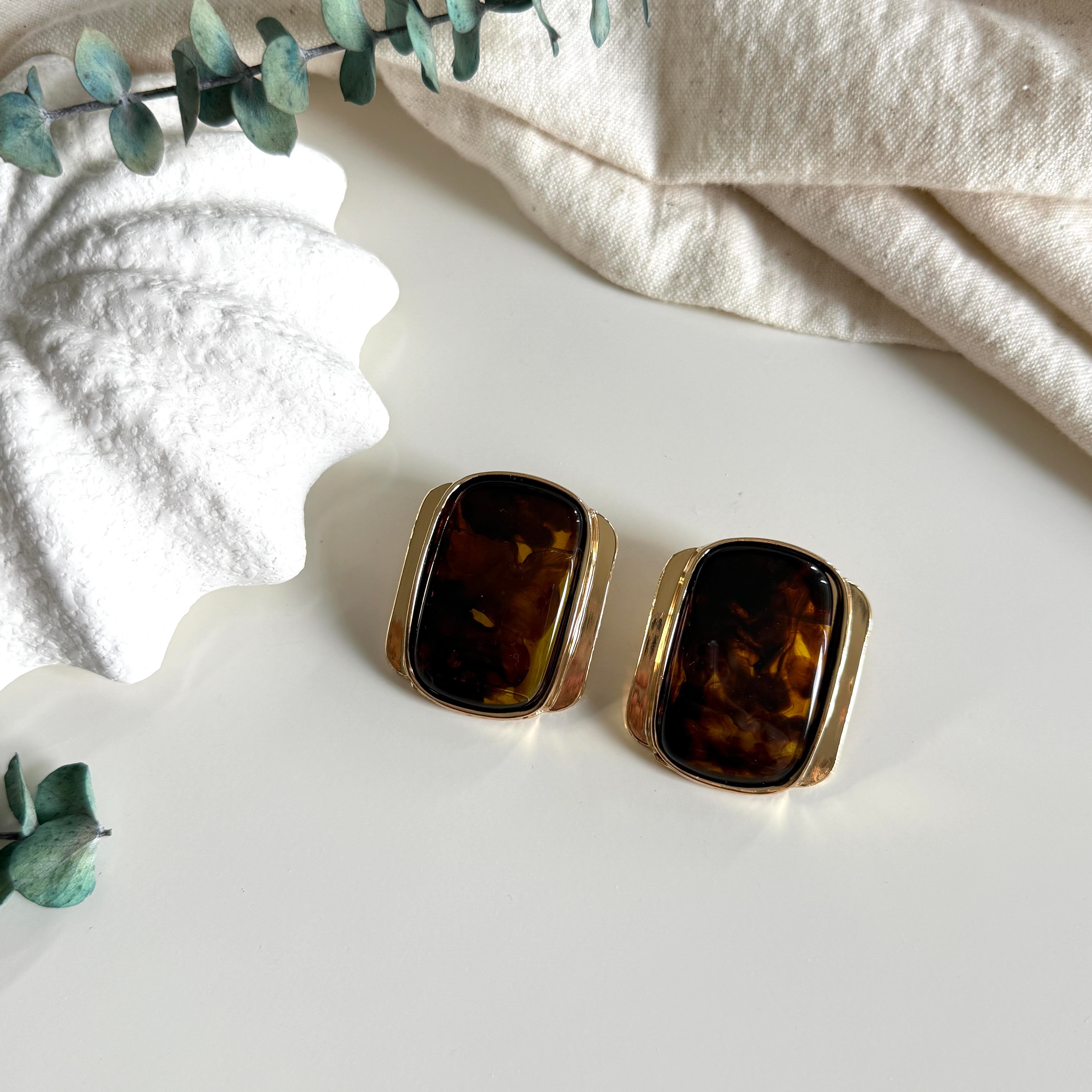 Siyah Kemik Oval Küpe