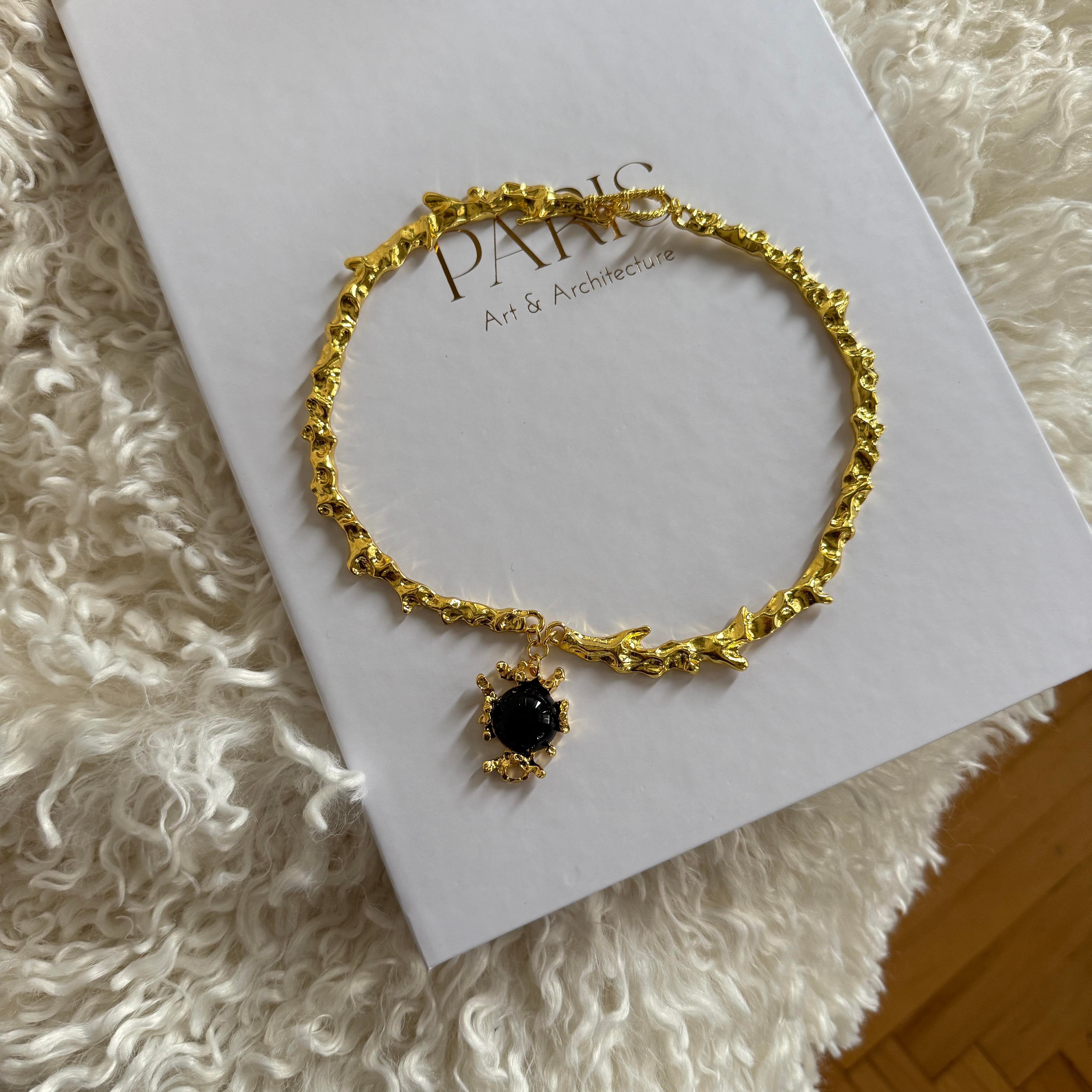 Tasarım Ortası Taşlı Tasma Kolye