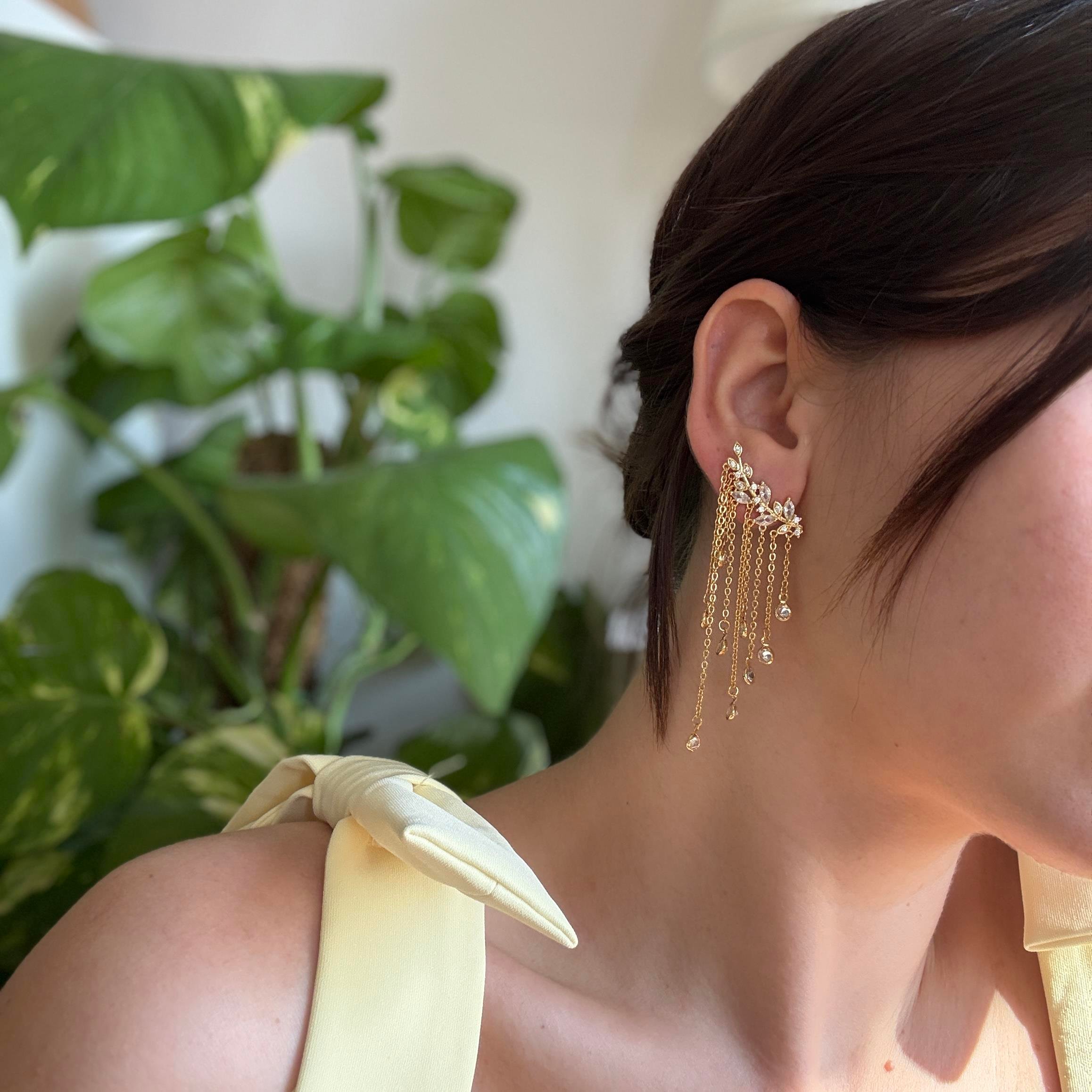 Tasarım Sallantı Taşlı Küpe