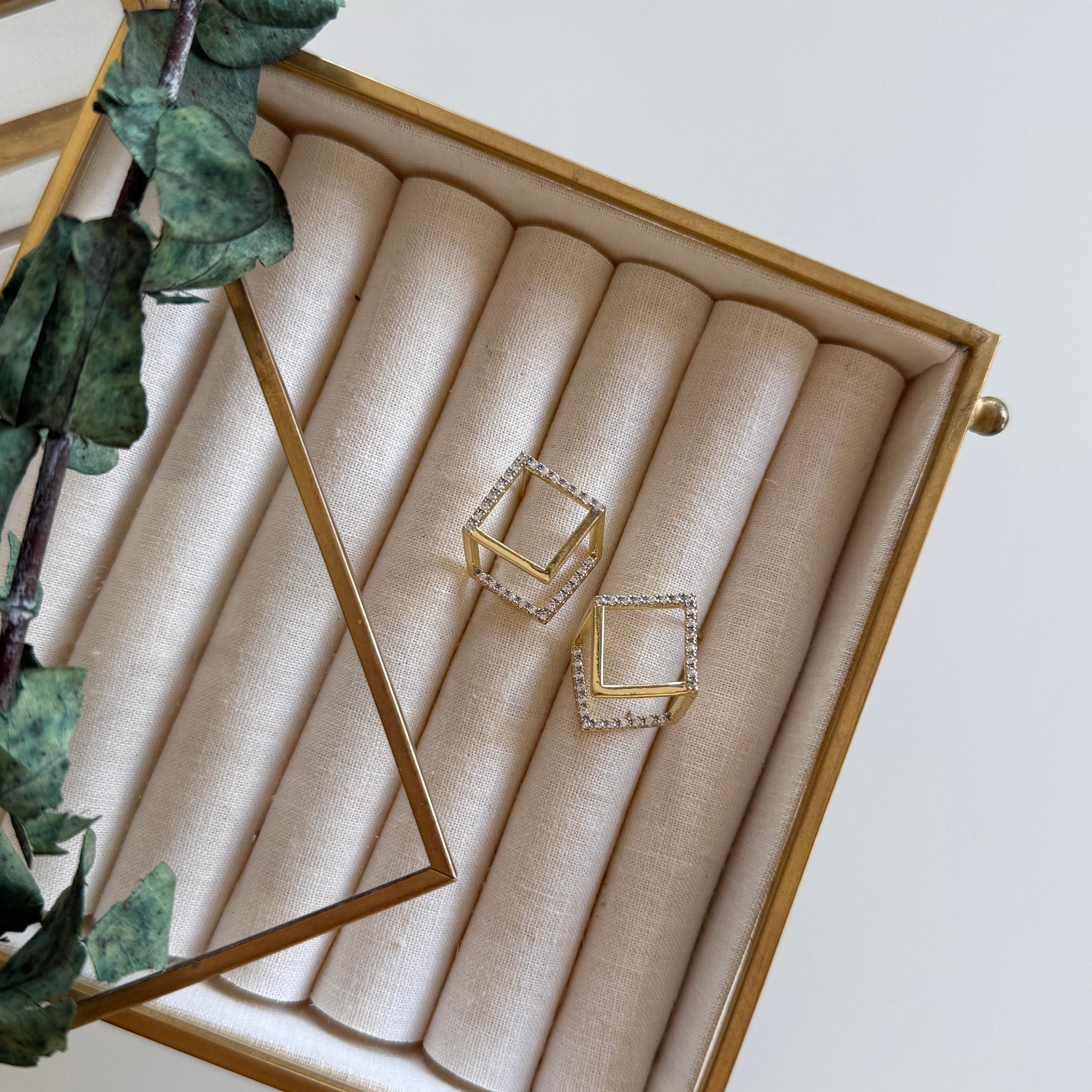 Taşlı Geometrik Küpe