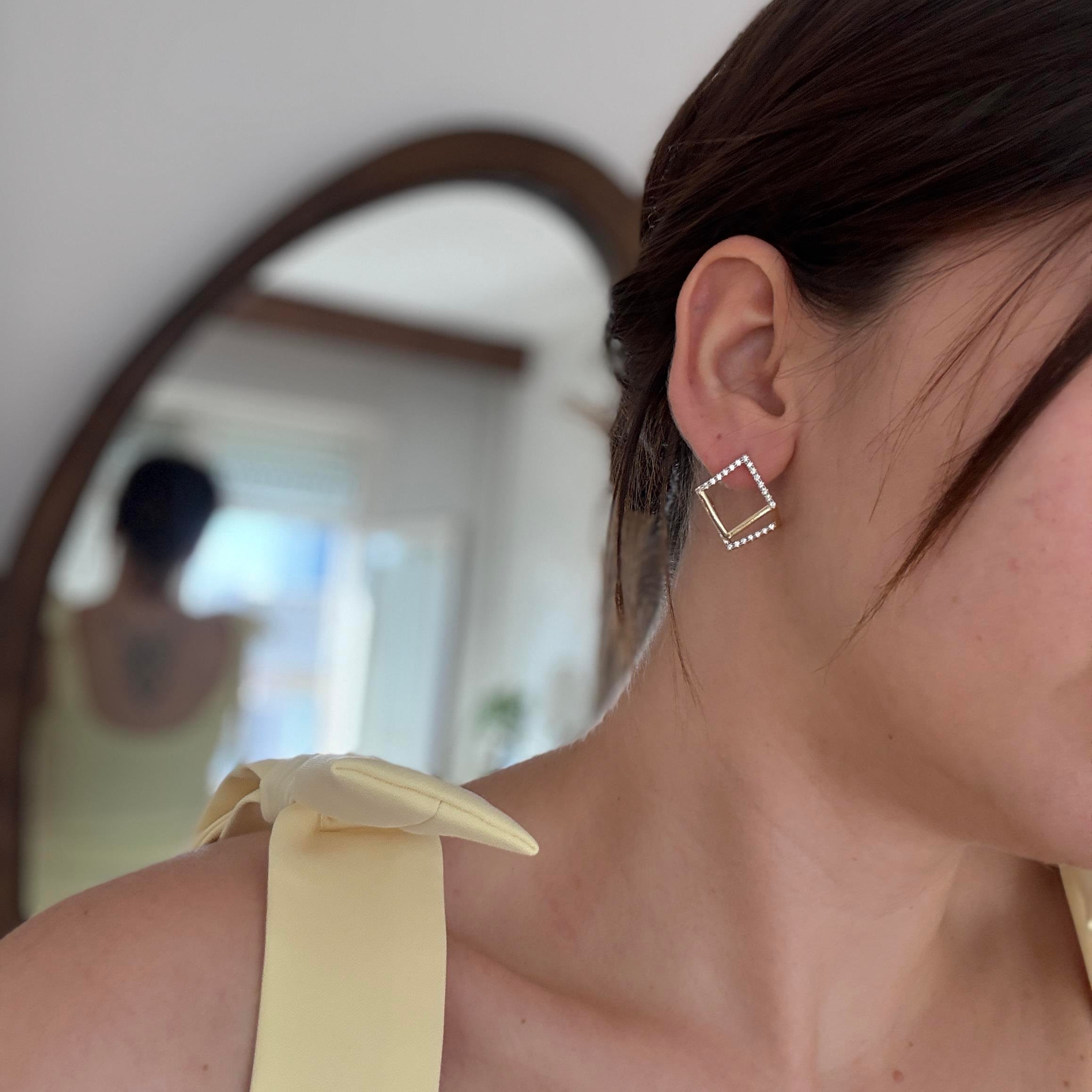 Taşlı Geometrik Küpe