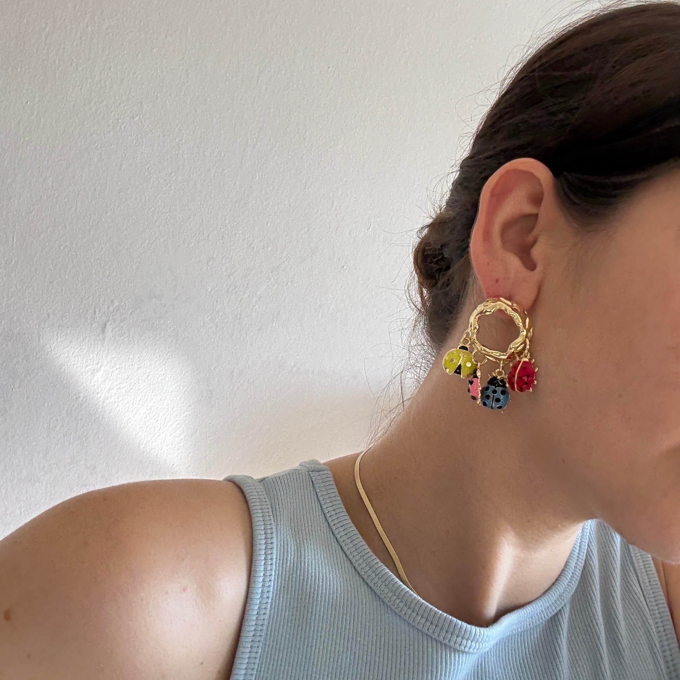 Uğur Böceği Charmlı Küpe