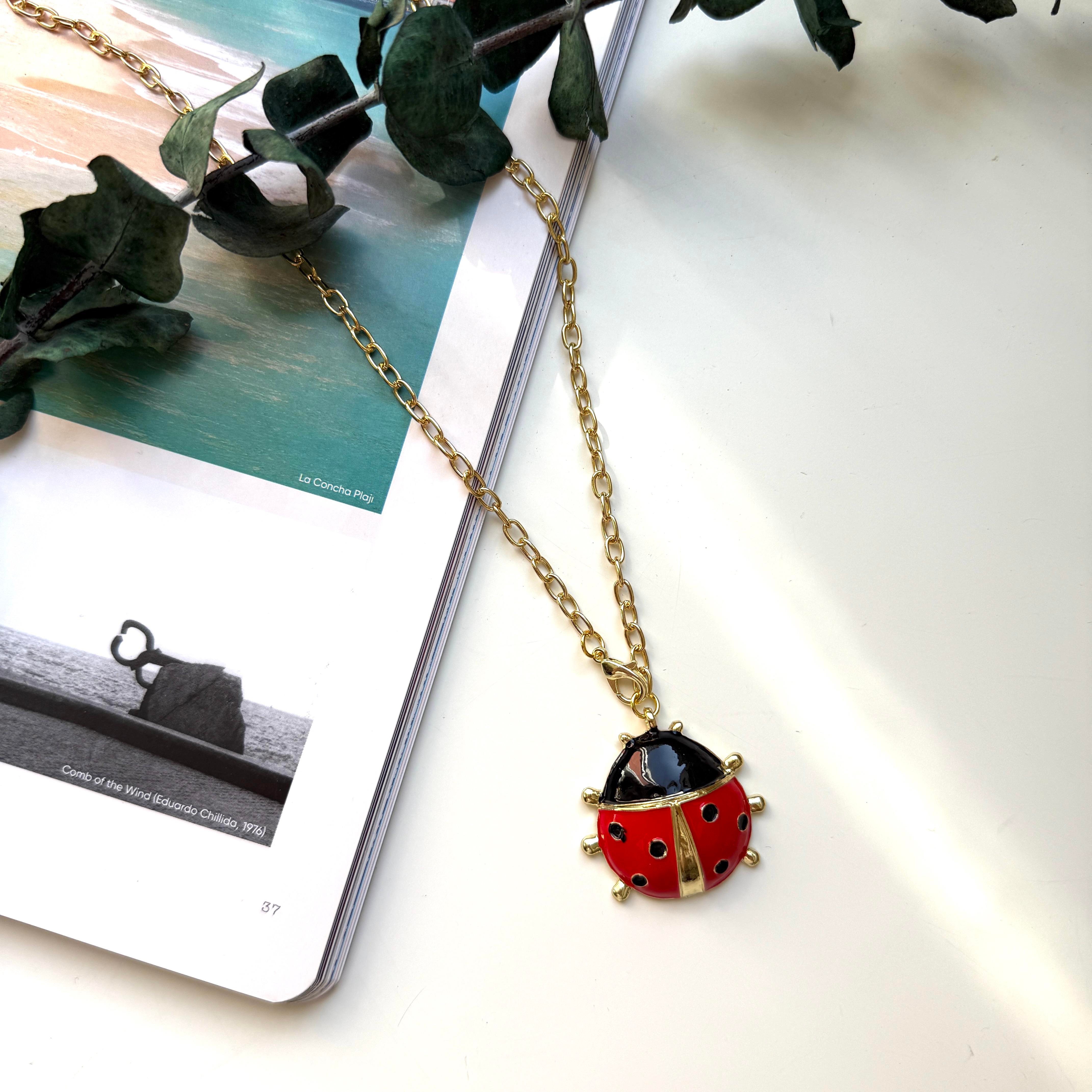 Uğur Böceği Kolye