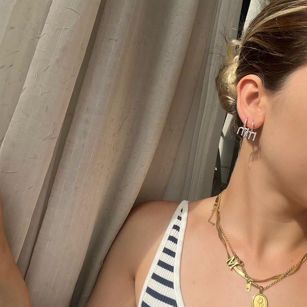 Xuping Mini Harf Küpe