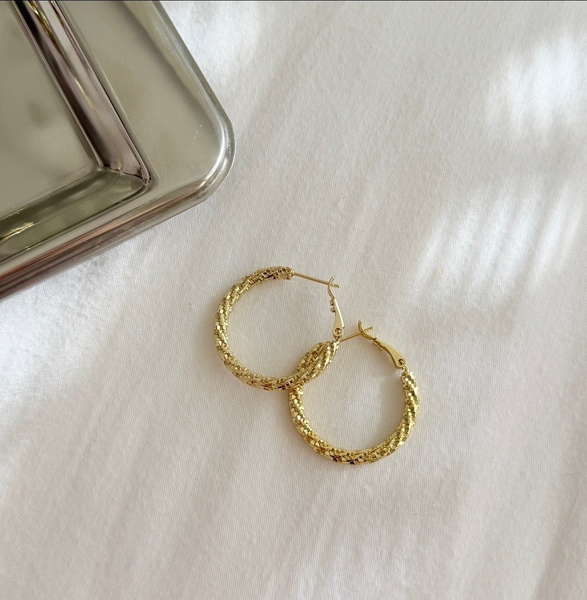 Xuping Pırıltılı Halka Küpe 3 cm