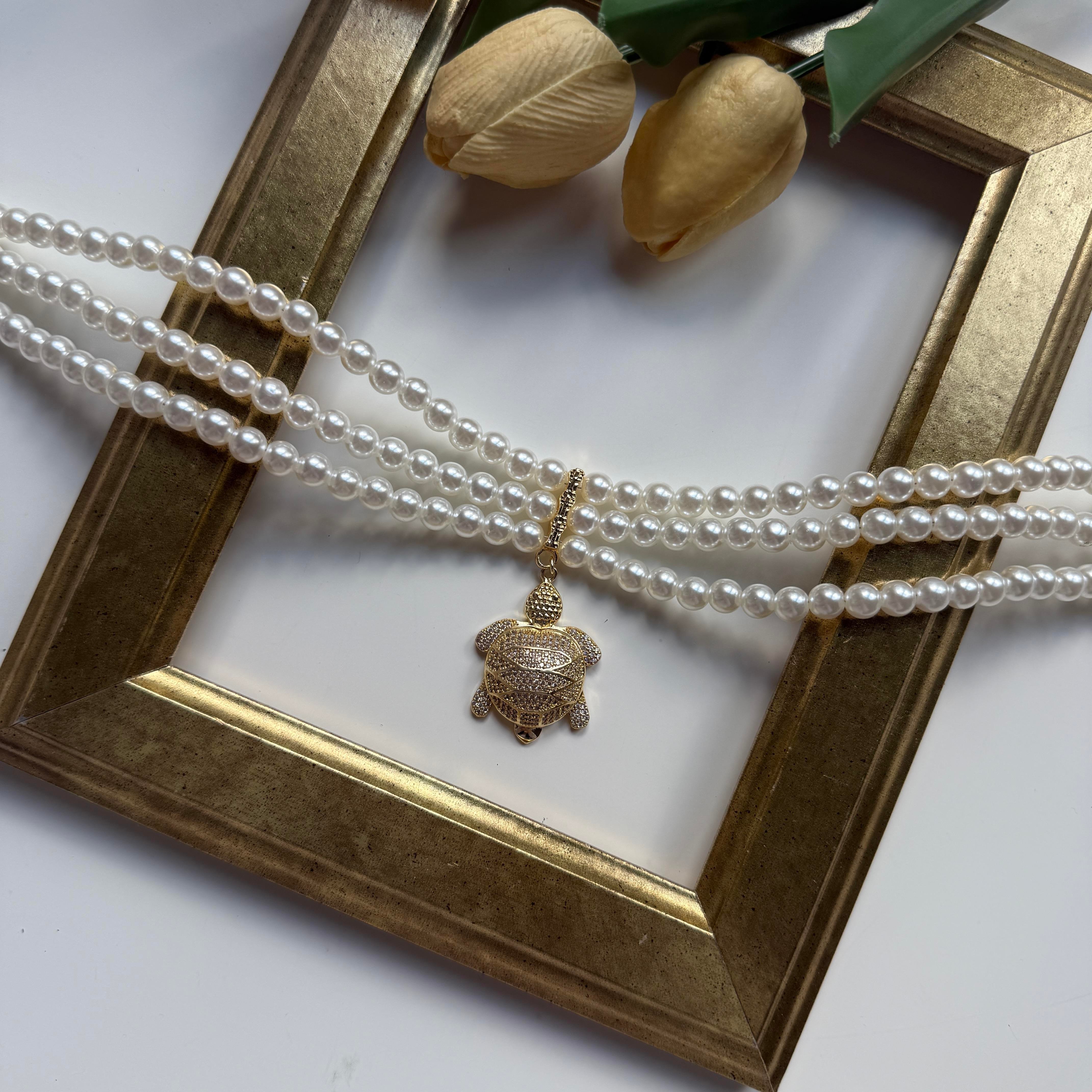 Zirkon Taşlı İncili Kaplumbağa Choker Kolye