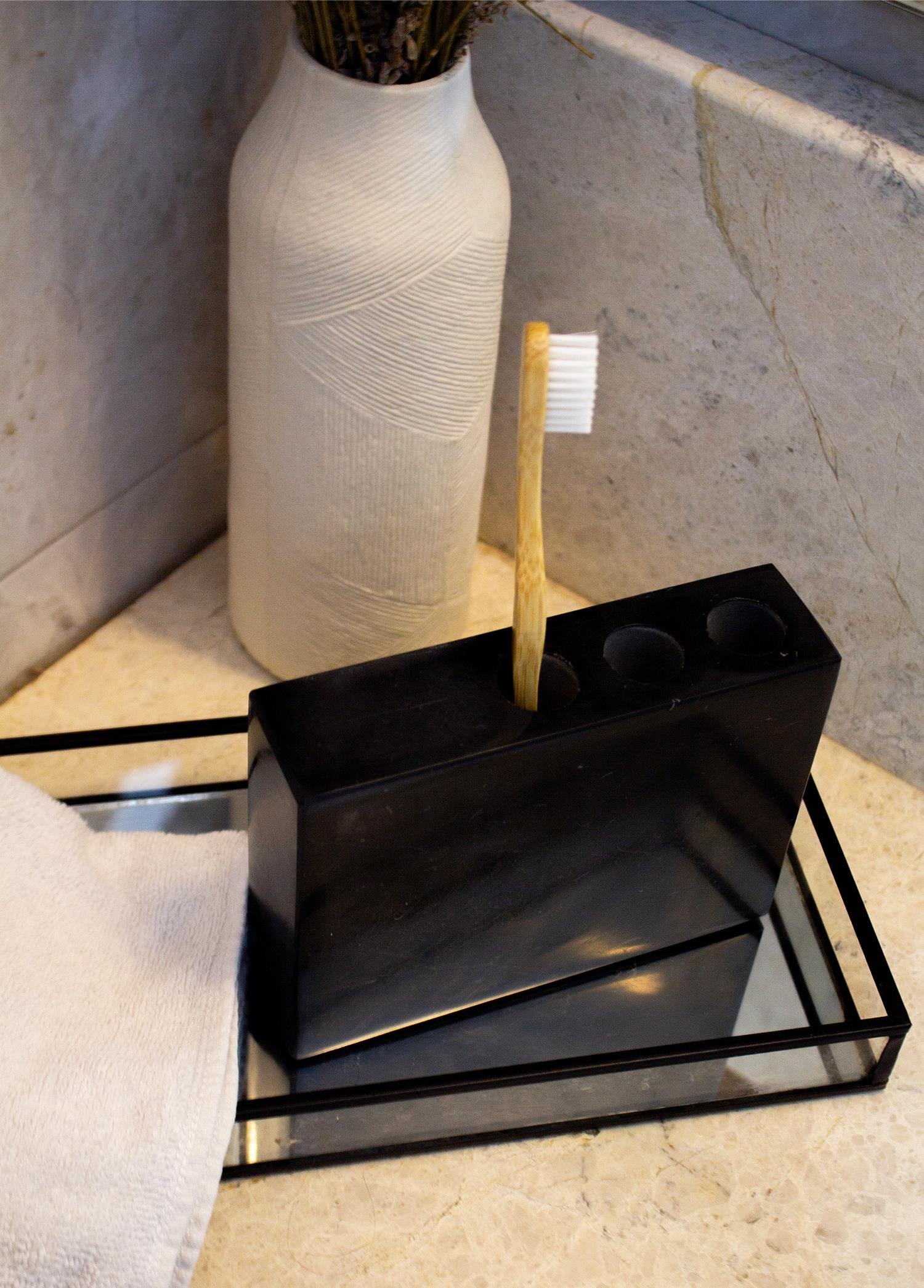 Marbella Toothbrush Holder