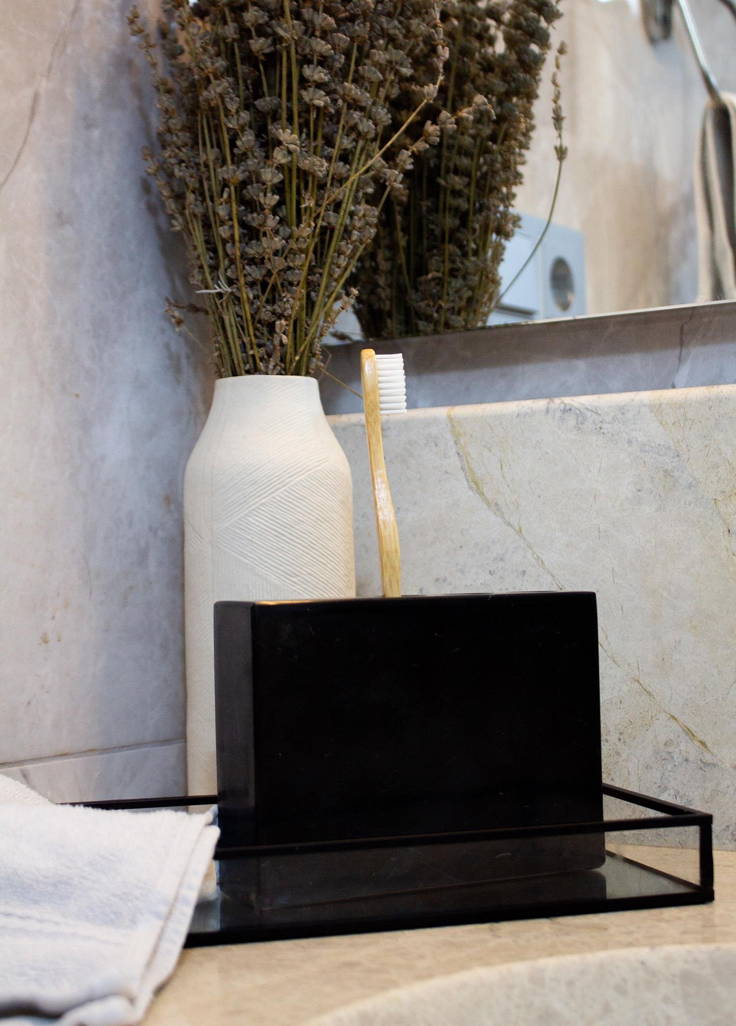Marbella Toothbrush Holder