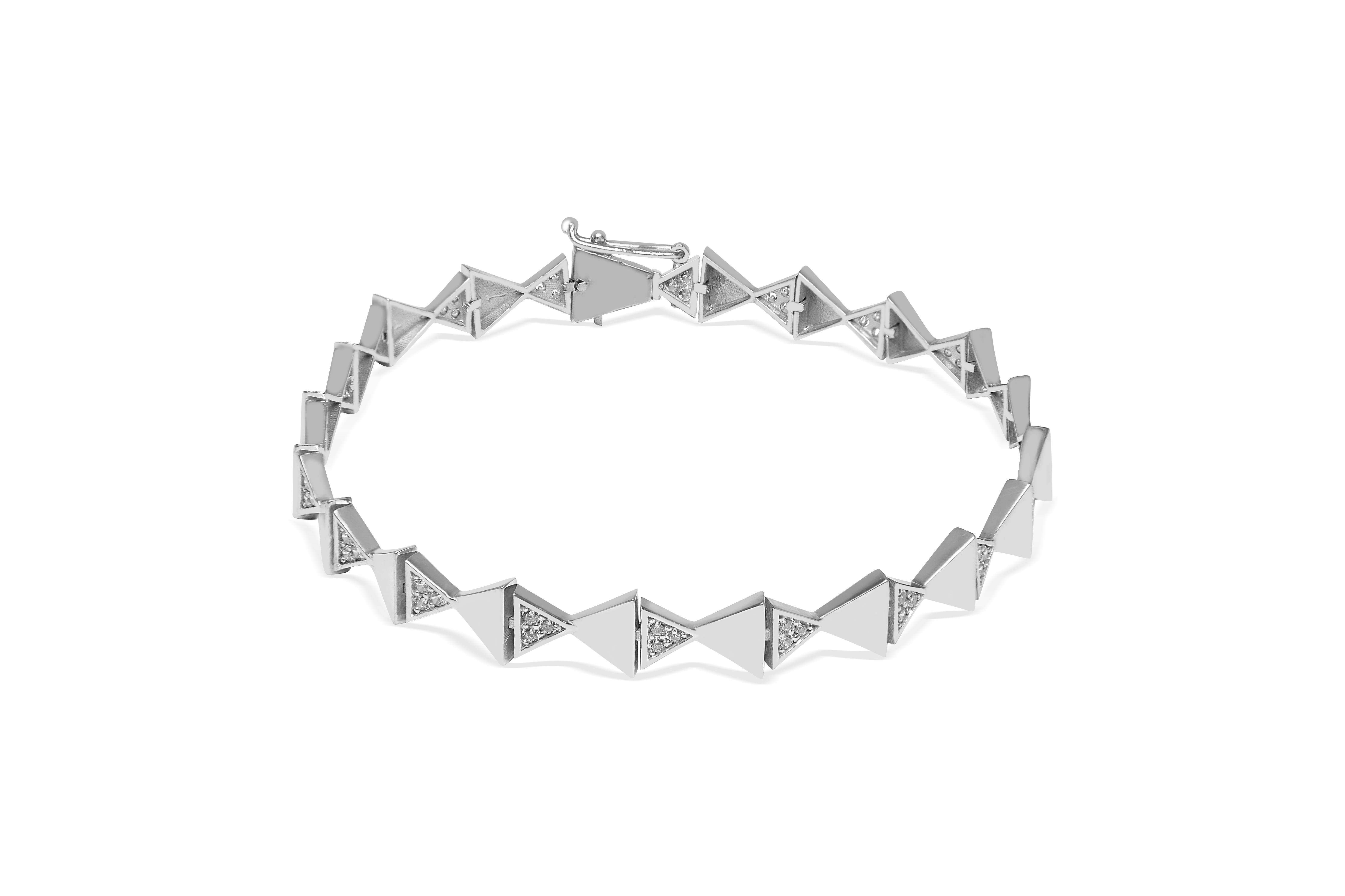 0.60 Karat Pırlanta Taşlı Sevgi Yolu Bileklik