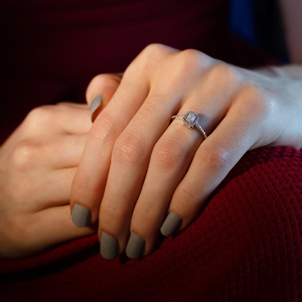 0.25 Karat Baget Pırlanta Yüzük