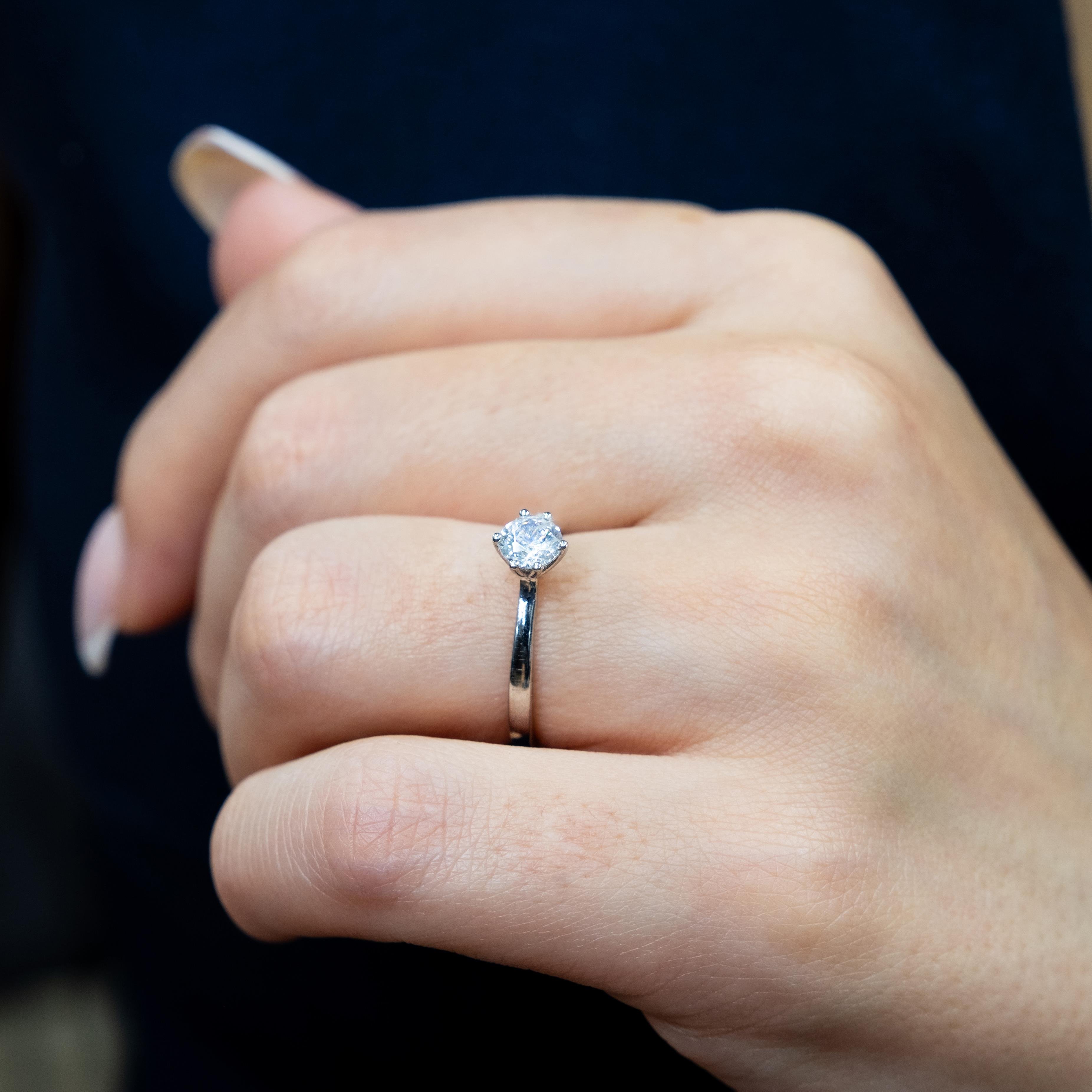 0.50 Karat E Renk  Pırlanta Vintage Tektaş Yüzük - HRD Sertifikalı