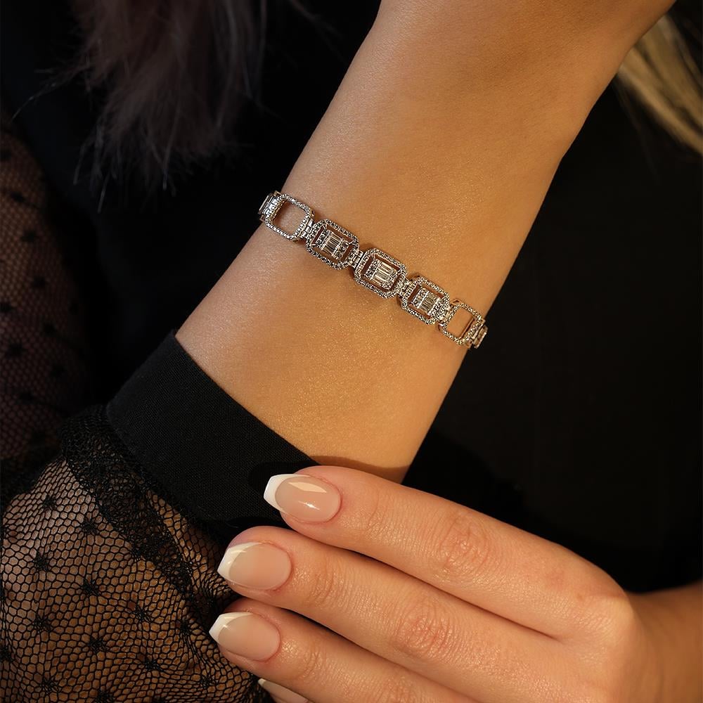 1.24 Karat Baget Pırlanta Taşlı Bileklik