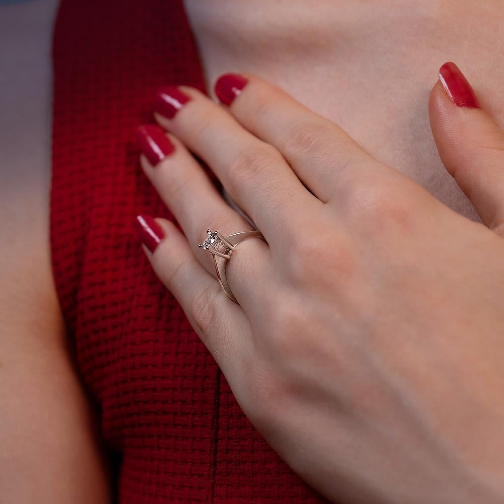 D Renk 0.50 Karat Pırlanta Tektaş Yüzük