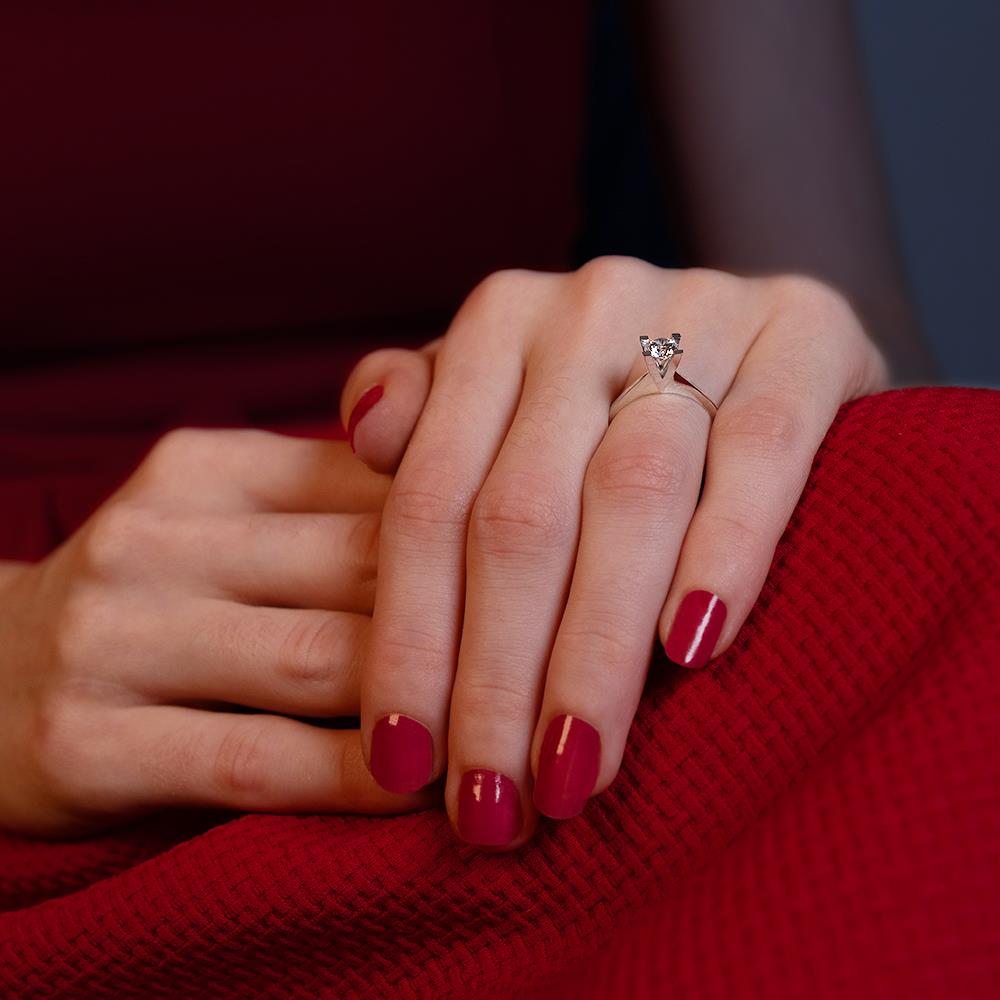 E Renk 0.50 Karat Pırlanta Tektaş Yüzük