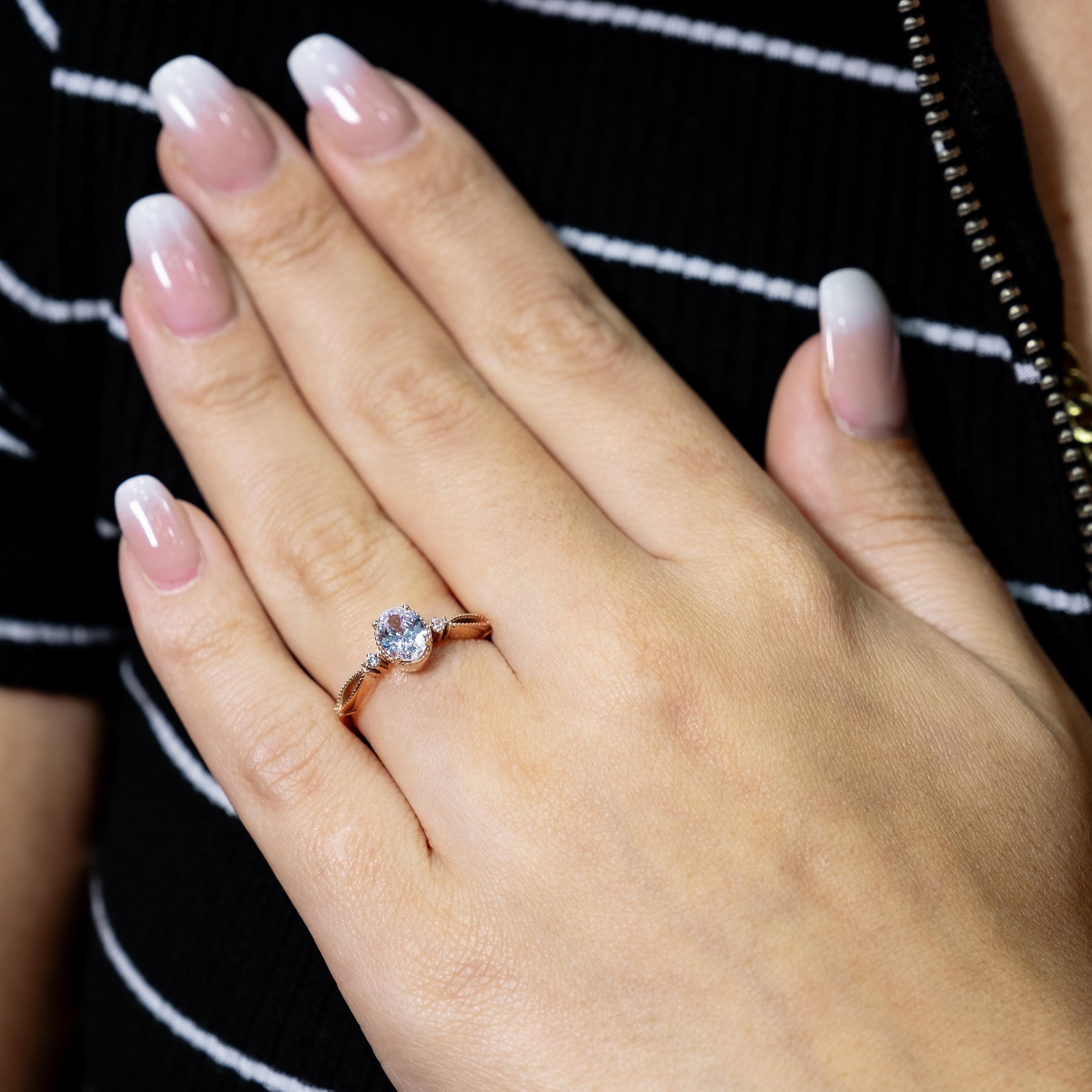 E Renk 0.72 Karat Pırlanta Vintage Oval Yüzük