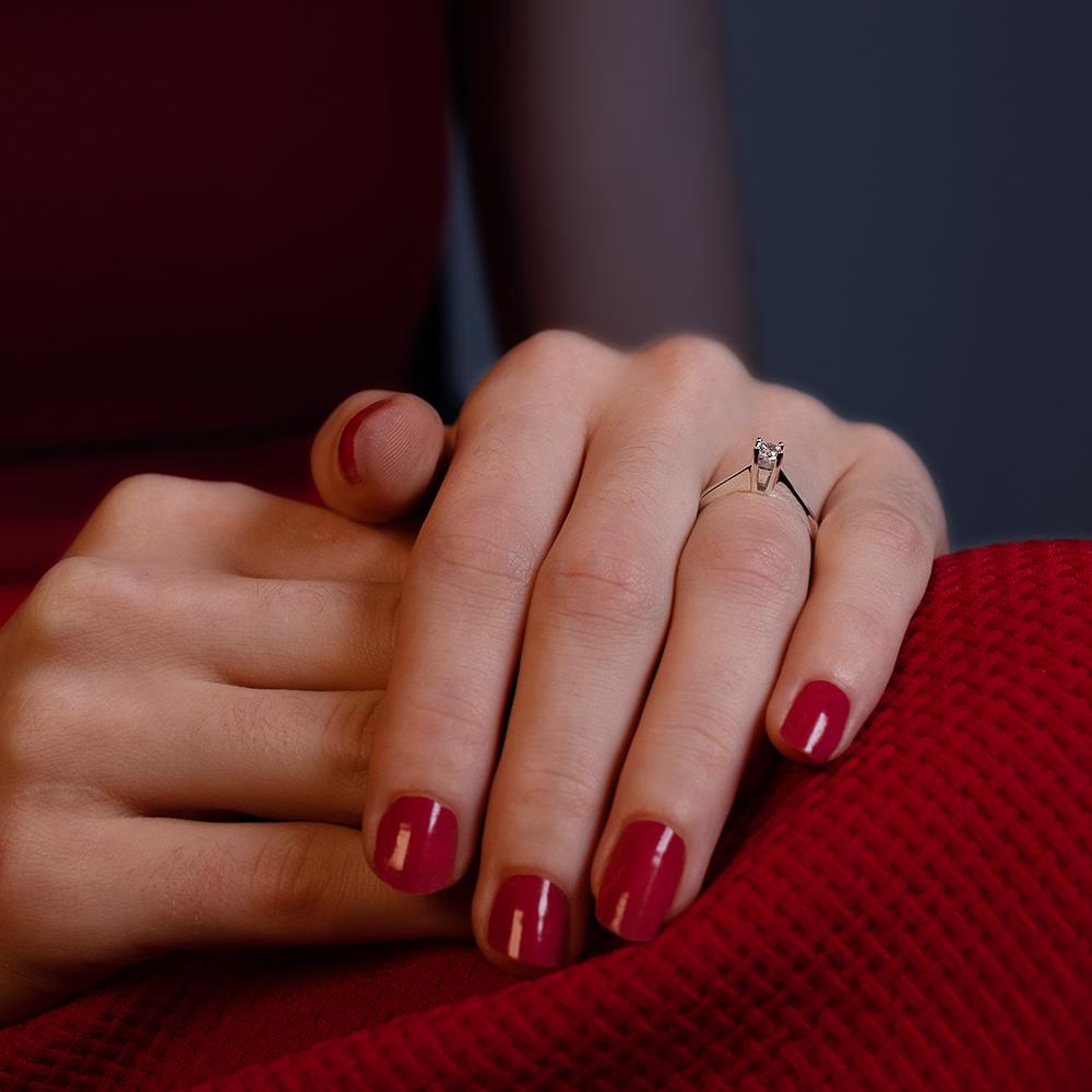 F Renk 0.20 Karat Pırlanta Tektaş Yüzük