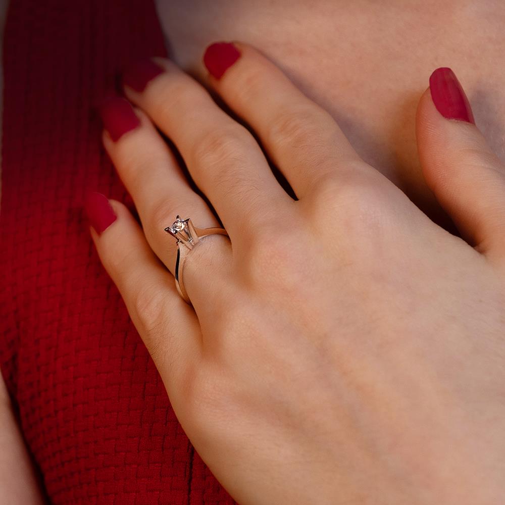 F Renk 0.25 Karat Pırlanta Tektaş Yüzük