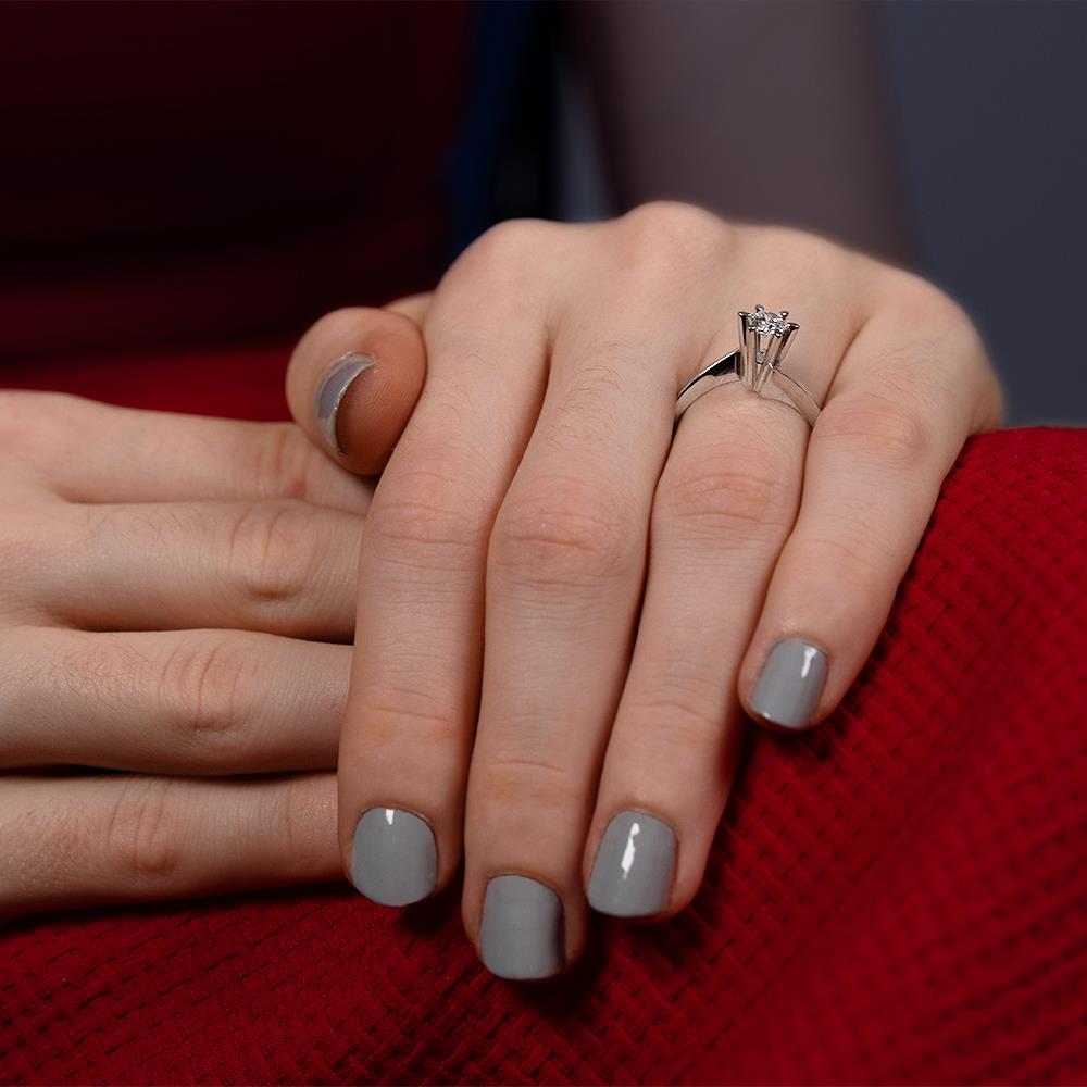 F Renk 0,30 Karat Pırlanta Tektaş Yüzük