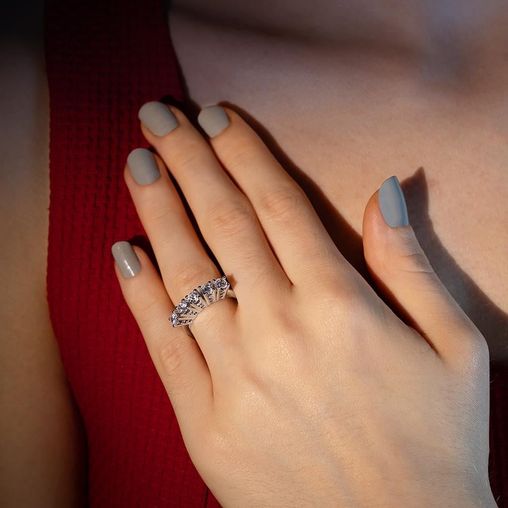 F Renk 1.10 Karat Pırlanta Beştaş Yüzük