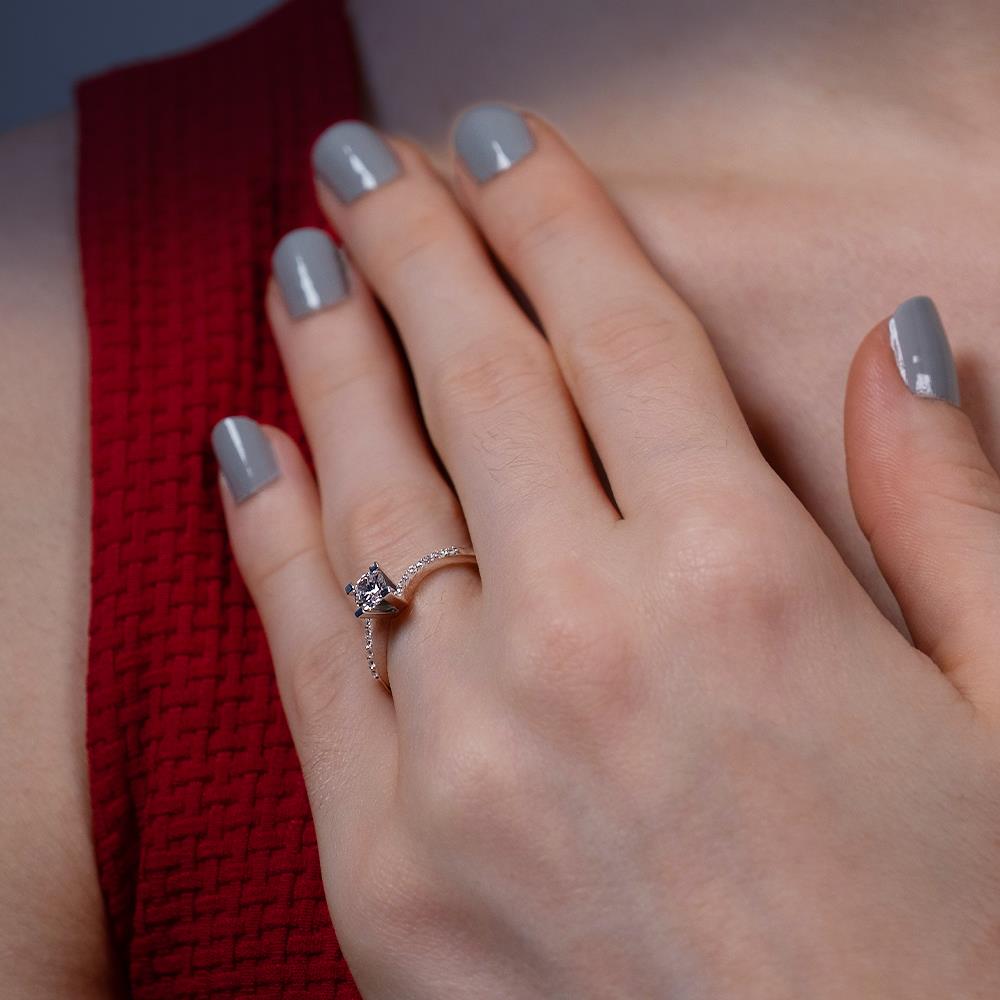 G Renk 0.30 Karat Pırlanta Tektaş Yüzük - HRD Sertifikalı