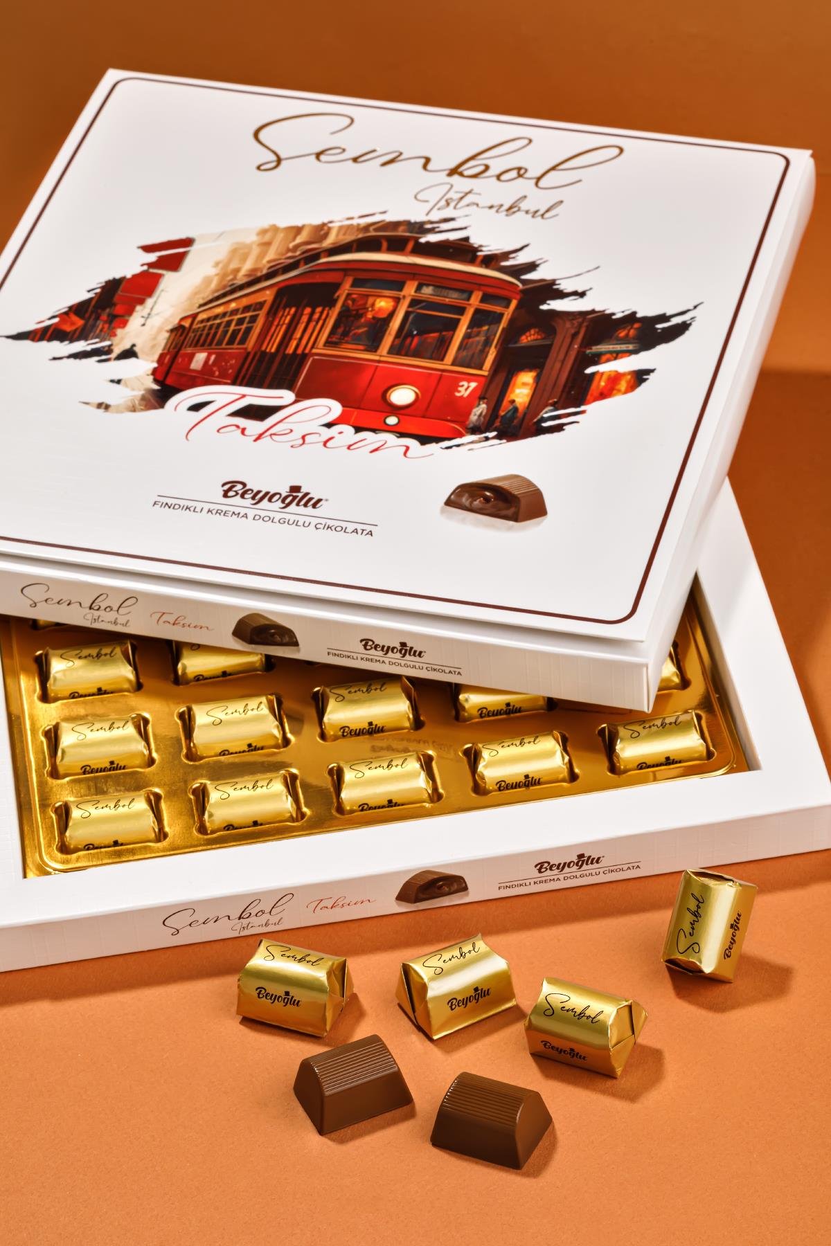 Beyoğlu Sembol Istanbul Gift Chocolate Hazelnut Cream Filled 300GR.