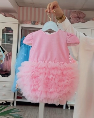 PEMBE TÜTÜ ELBİSE