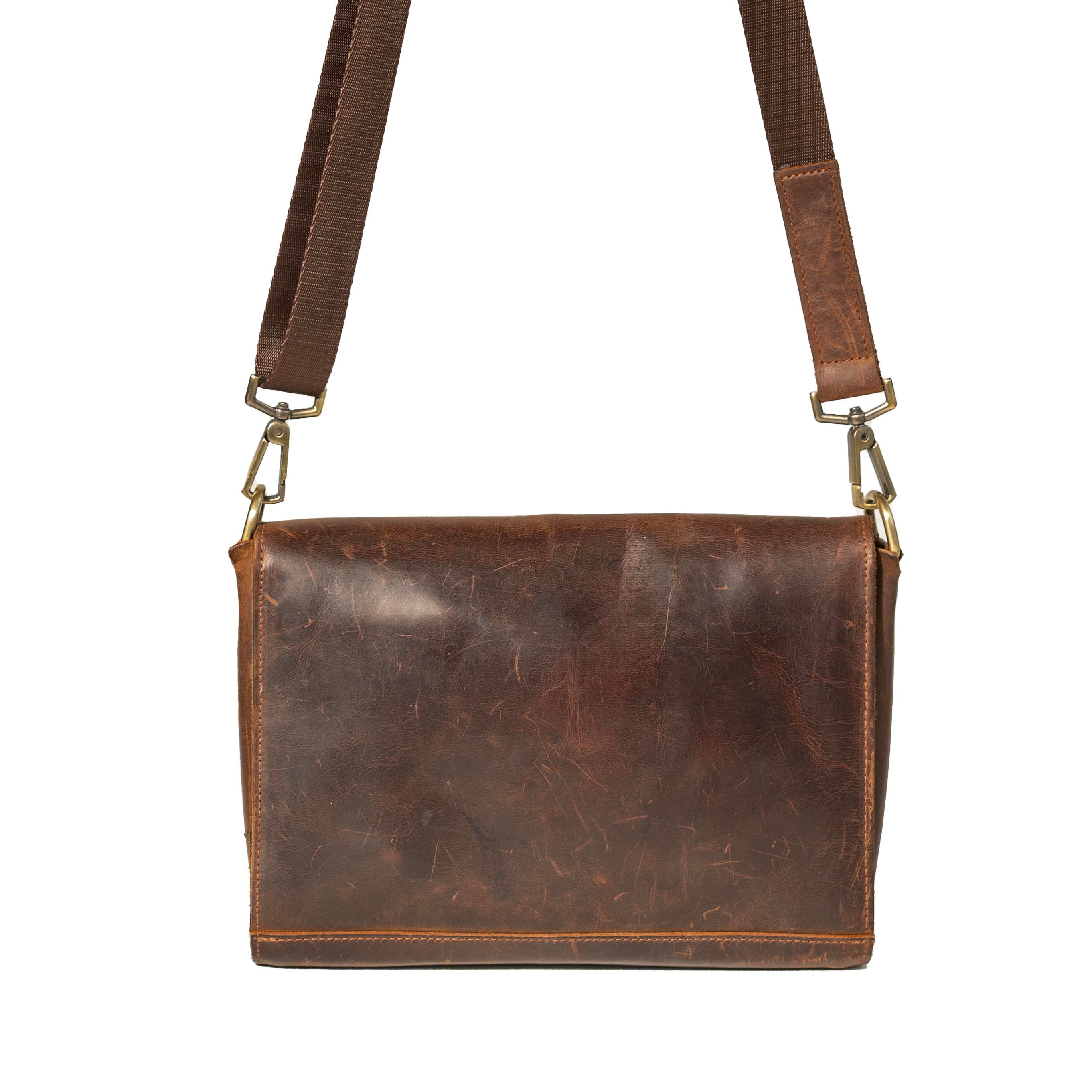 Asrın Postacı Çantası