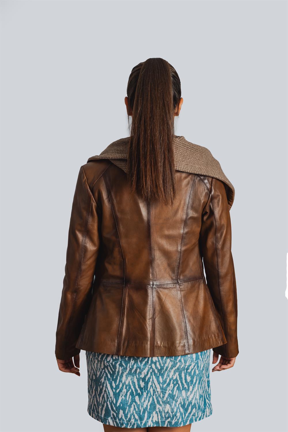 Etriko Aizpute Bayan Deri Ceketi