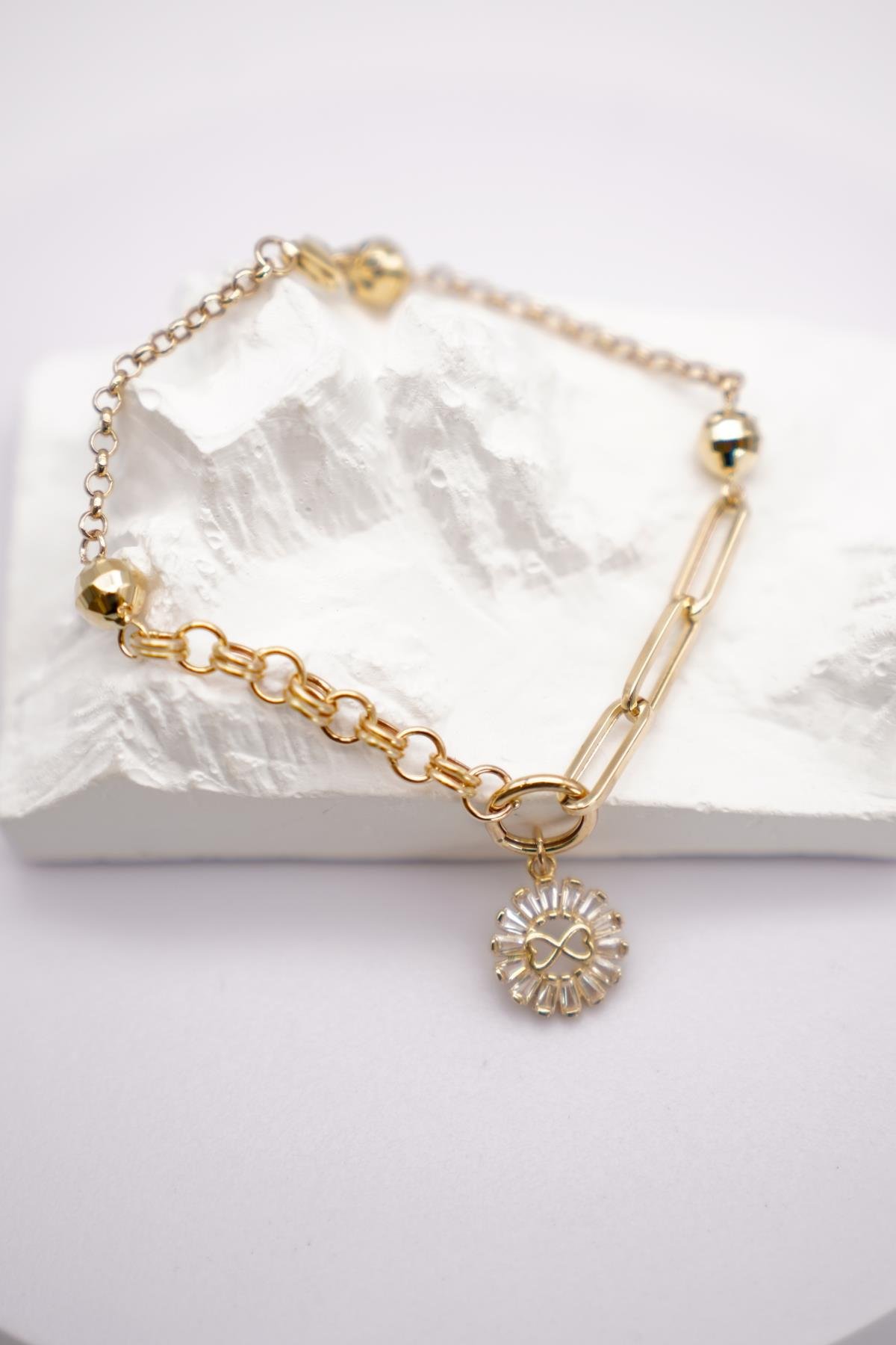 14 Ayar Altın Güneş Motifli Kadın Bileklik | Kalın Zincirli, Işıltılı ve Anlamlı Tasarım