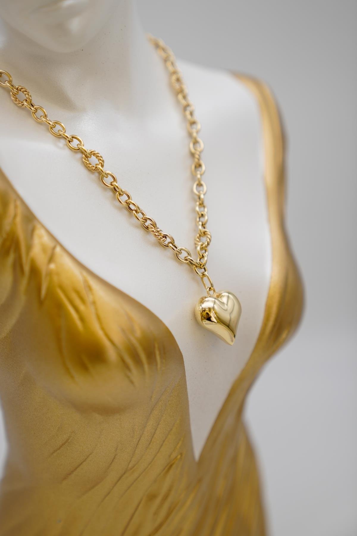 14 Ayar Altın Kalp Figürlü Fantasy Zincir Kolye Dikkat Çekici Kalın ve Işıltılı Tasarım