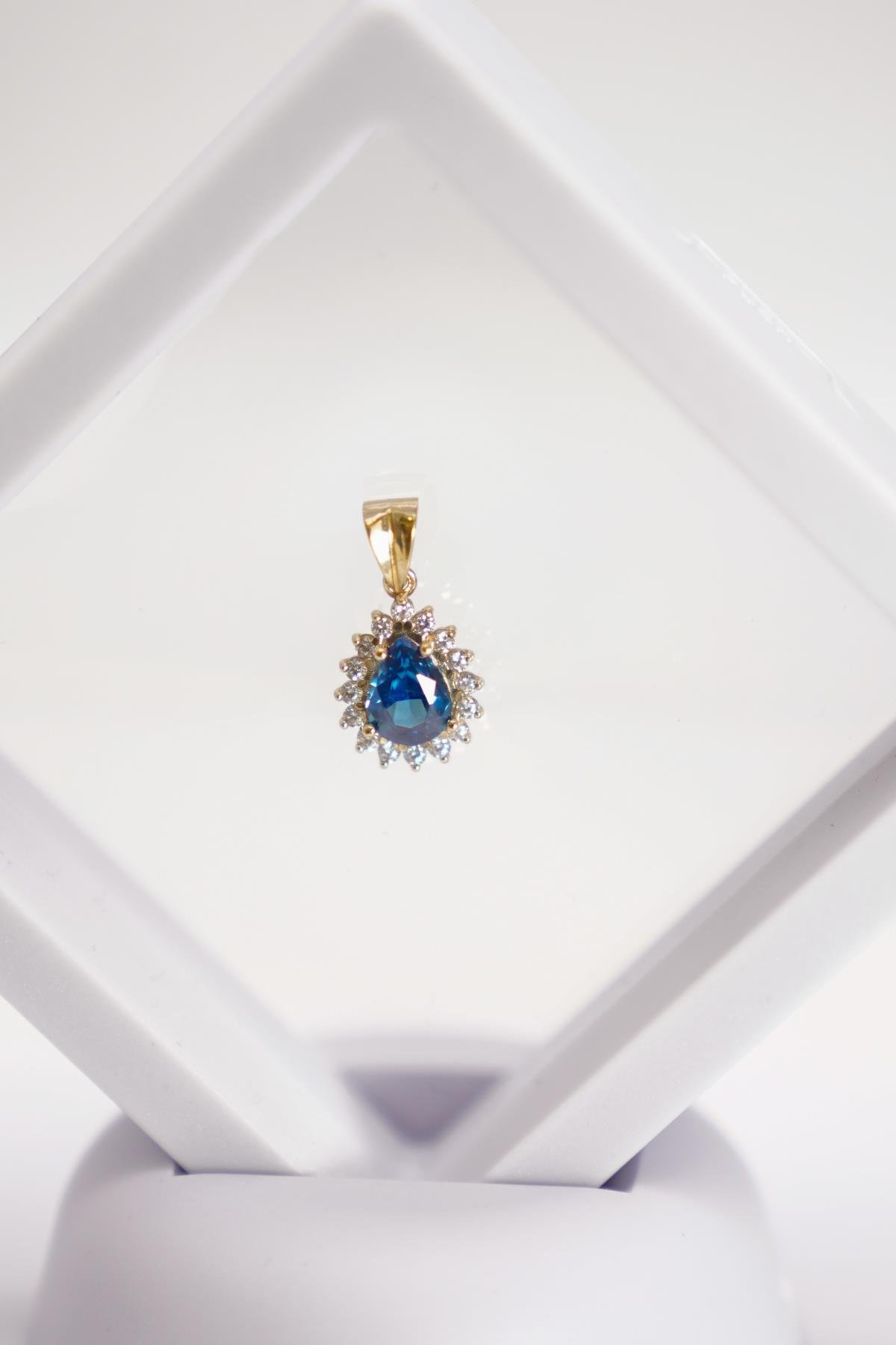 14 Ayar Altın London Topaz ve Zirkon Taşlı Çiçek Formlu Şık Kolye Ucu