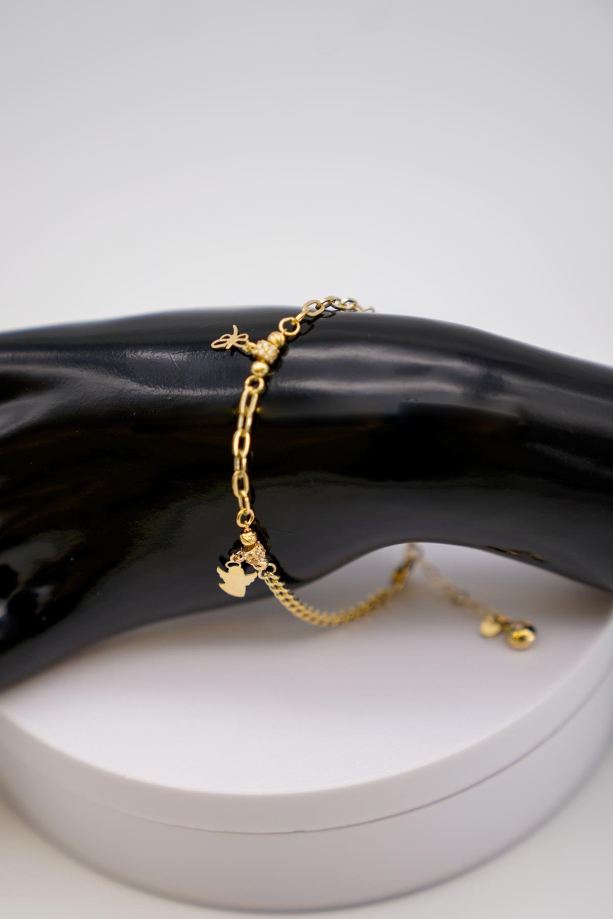 14 Ayar Altın Şans Figürlü Bileklik – Zarif Zincir Detaylı Modern ve Anlamlı Tasarım