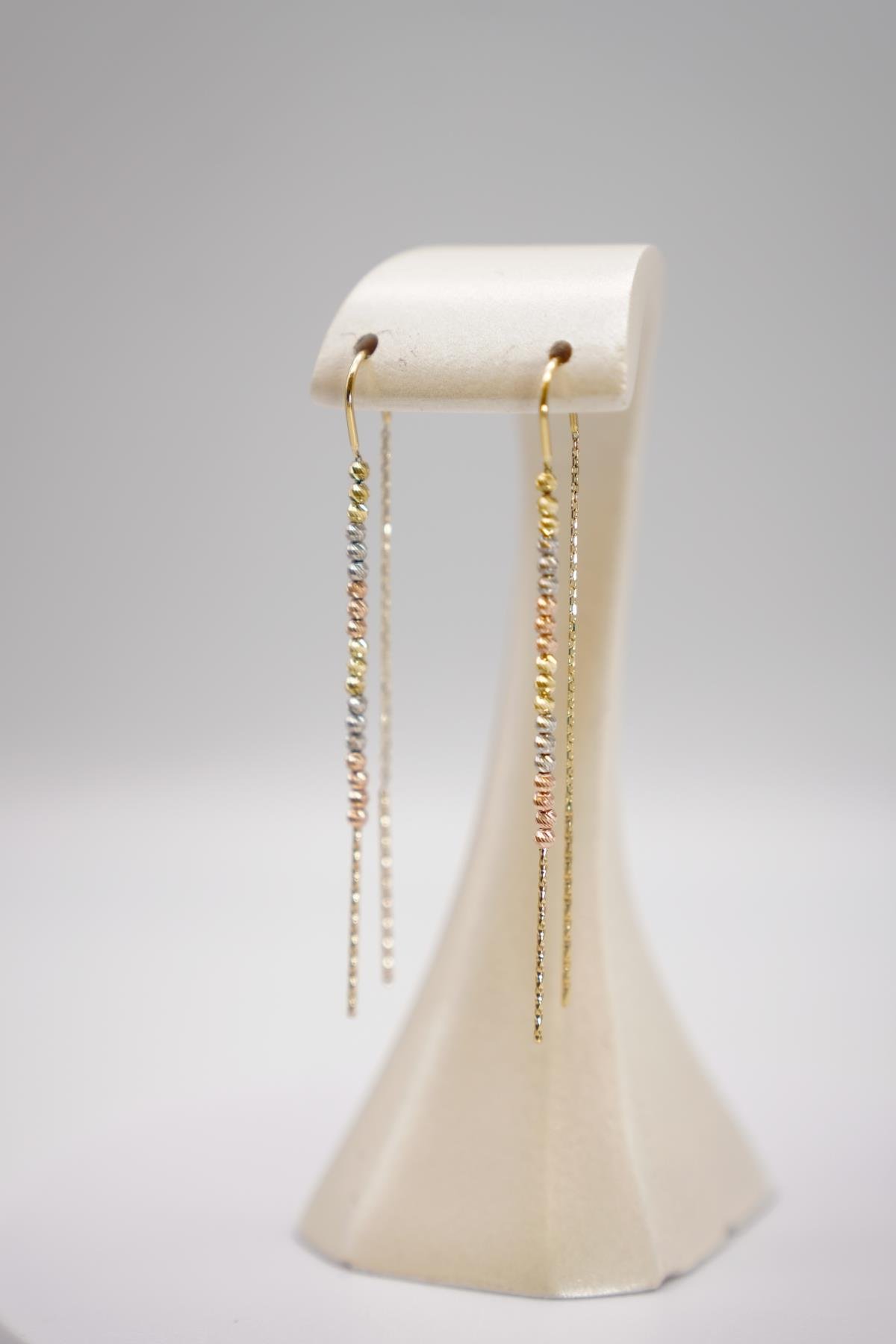 14 Ayar Altın Üç Renkli Dorika Zincir Küpe – Uzun Zarif Tasarım Şık Kadın Küpe Modeli