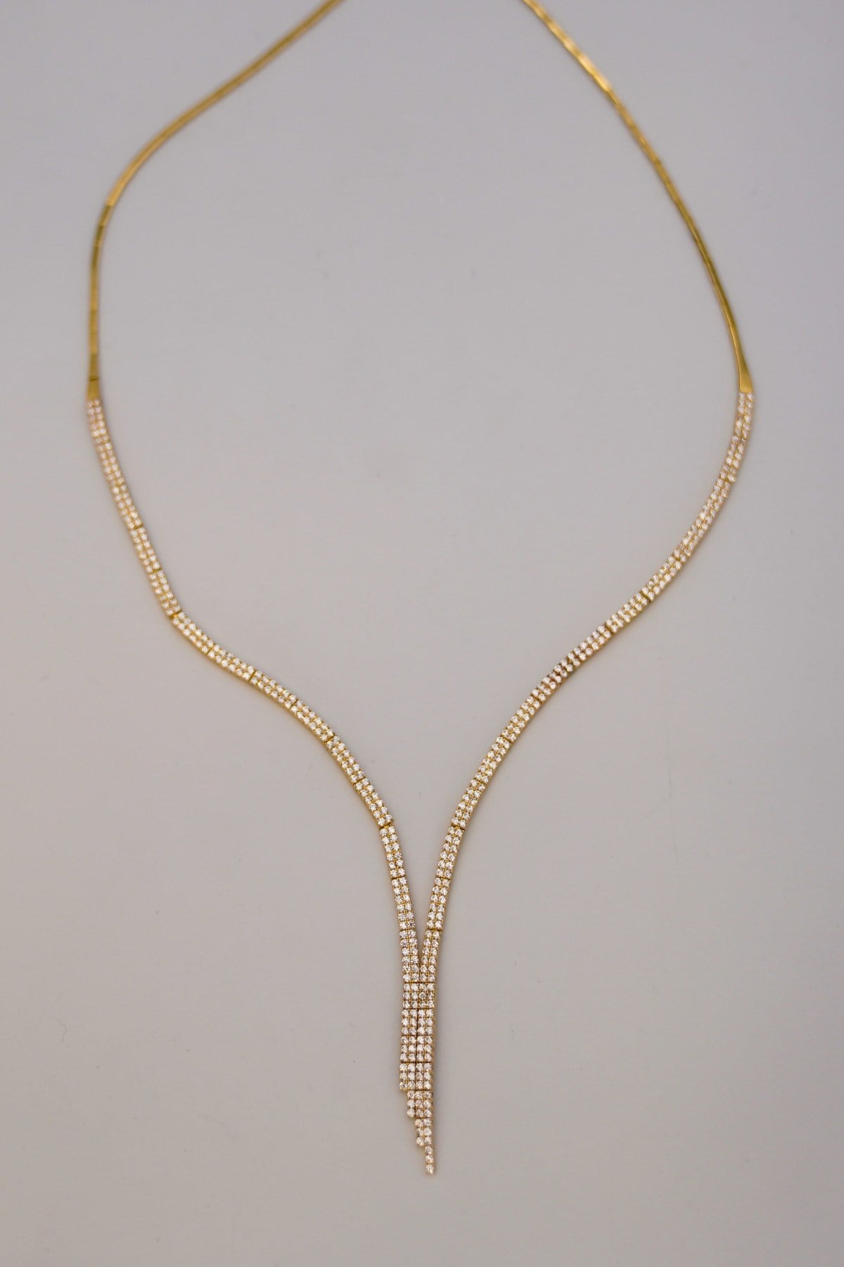 Zircon Stone Waterway Necklace 14 Carat