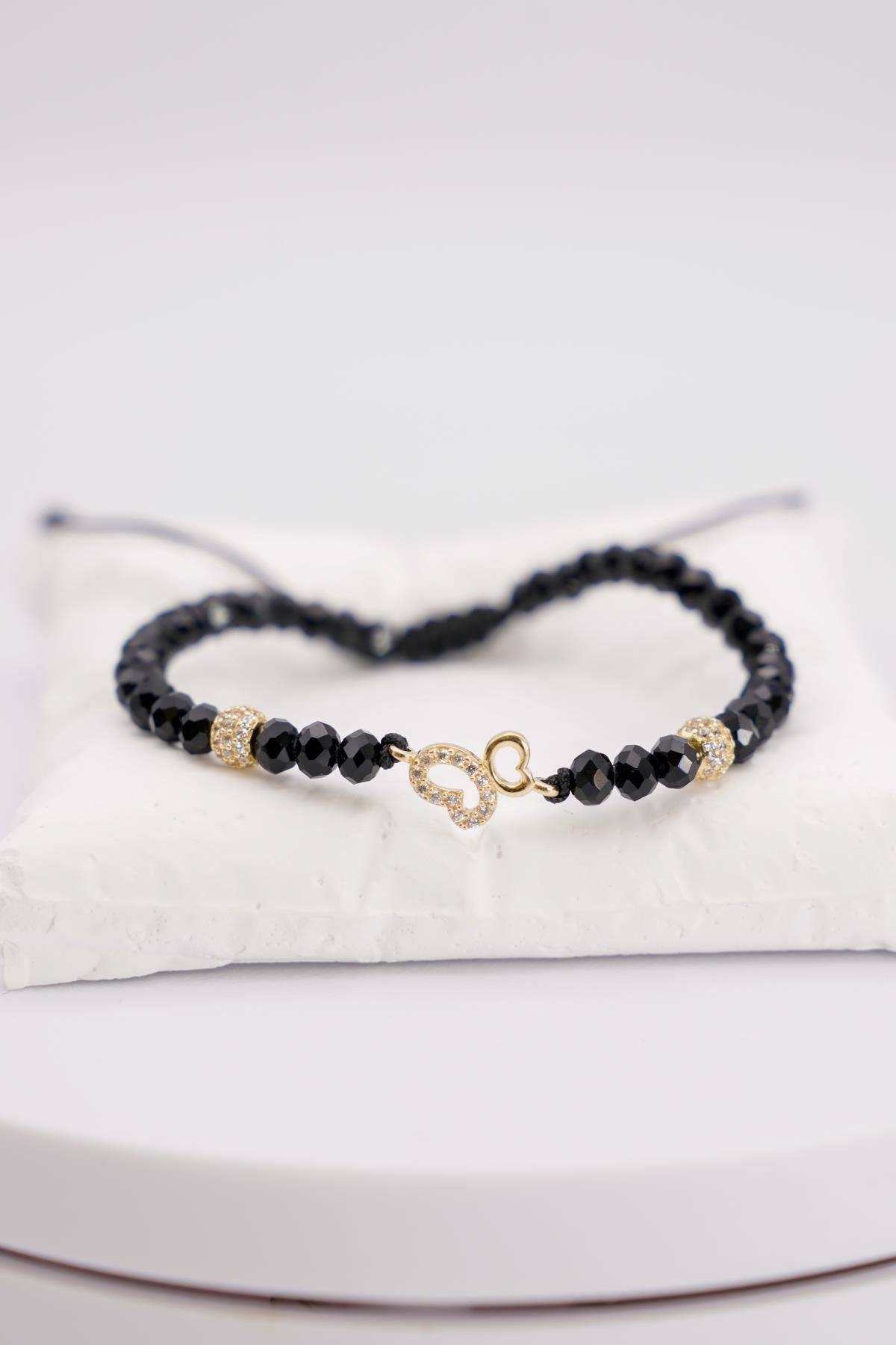 14 Ayar Siyah Boncuklu Ayarlanabilir Kalp Detaylı Kadın Altın Bileklik