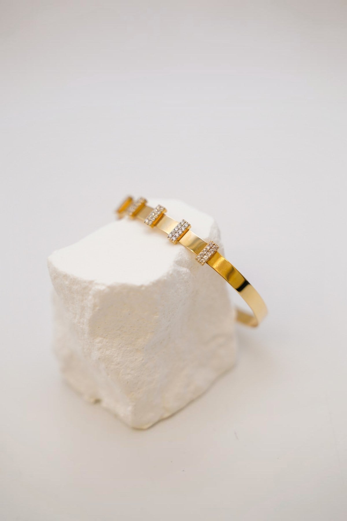 Zircon Stone Bracelet 14 Carat