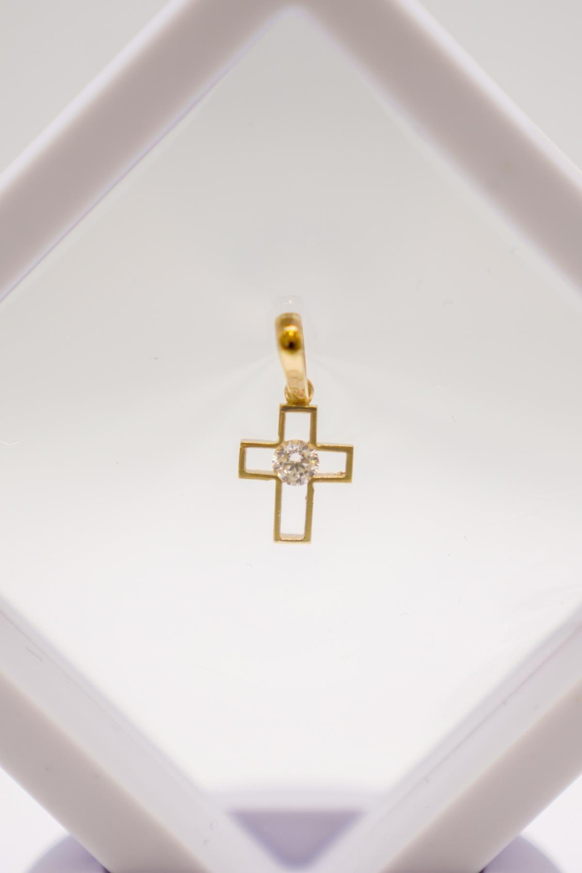 14 Ayar Zirkon Taşlı Altın Haç Kolye Ucu – Zarif ve Anlamlı Minimal Altın Aksesuar