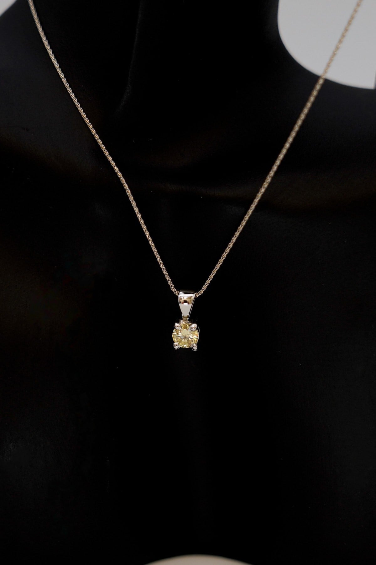 Diamond Necklace 18 Carat