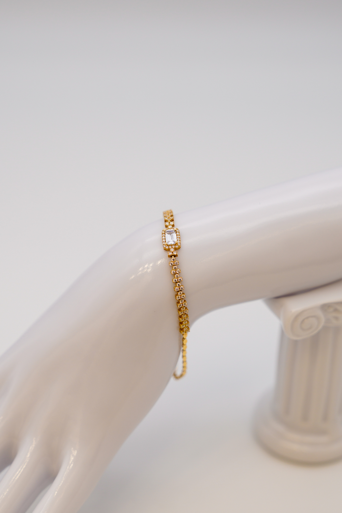 Baguette Stone Bracelet 14 Carat