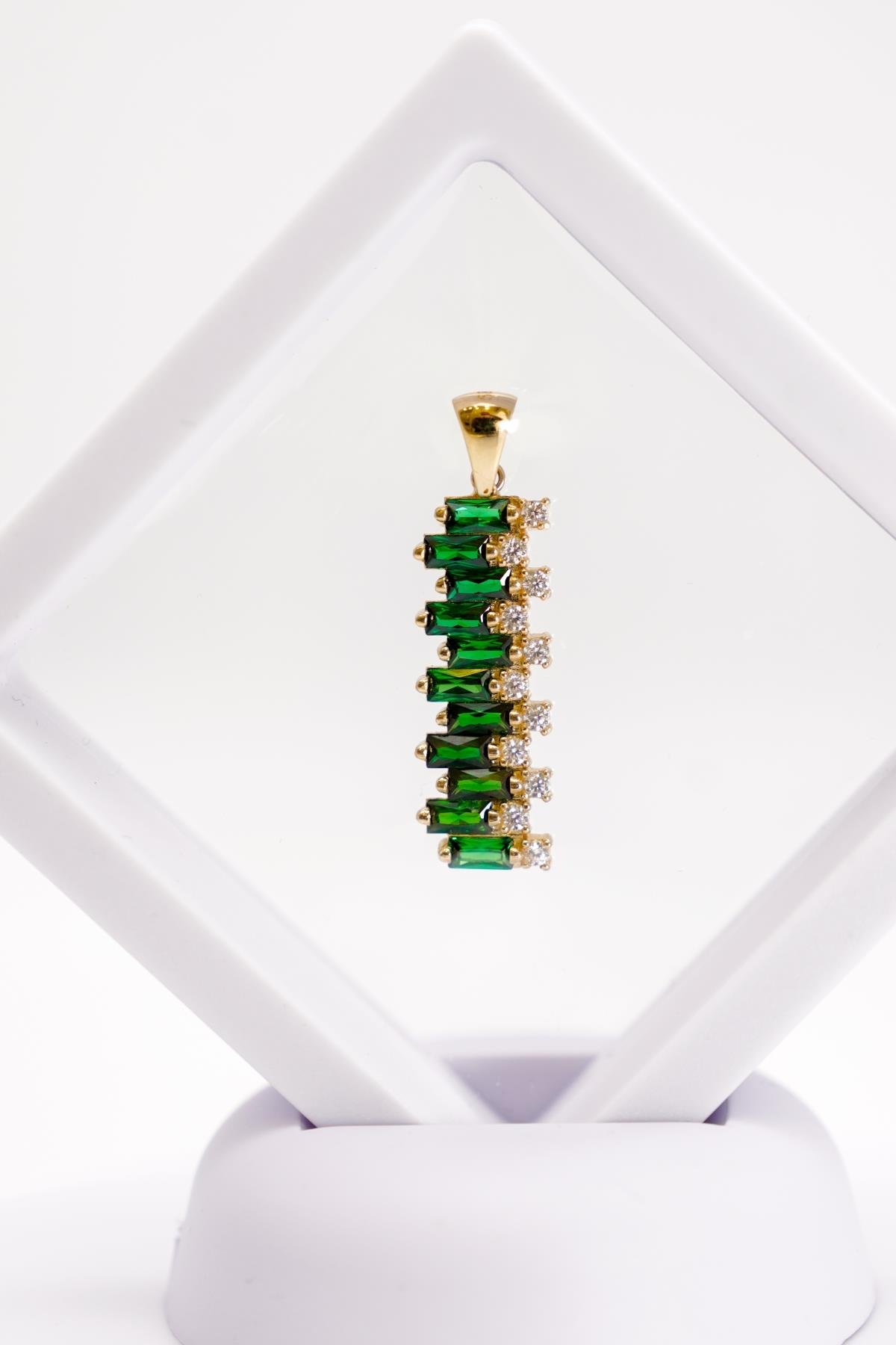 Dikdörtgen Yeşil Zirkon ve Şeffaf Taşlı 14 Ayar Altın Fantasy Kolye Ucu