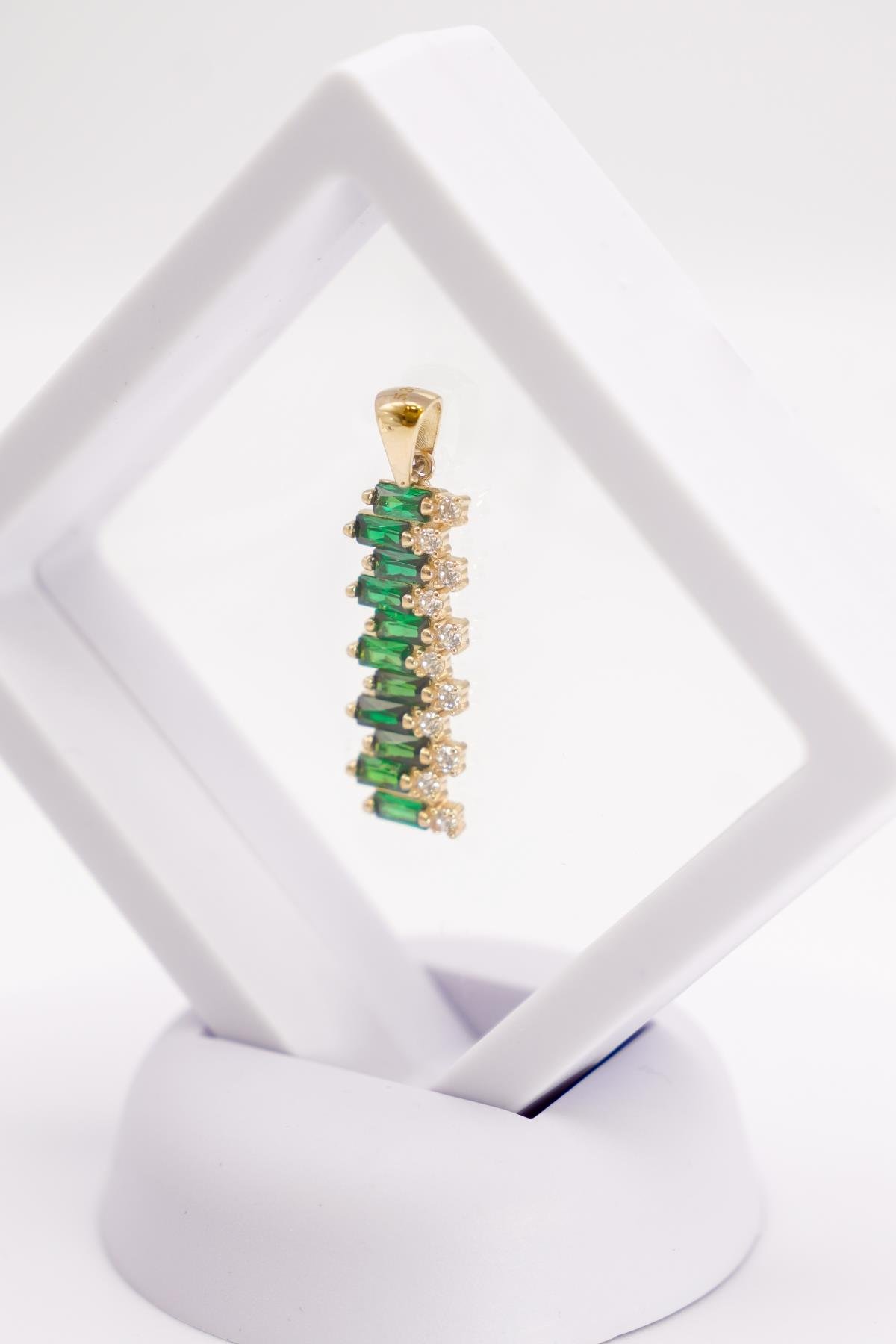 Dikdörtgen Yeşil Zirkon ve Şeffaf Taşlı 14 Ayar Altın Fantasy Kolye Ucu