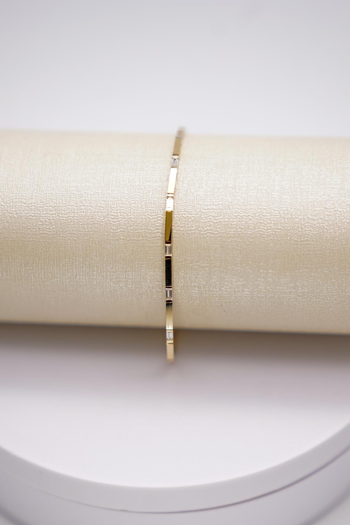 Geometrik Formlu 14 Ayar Altın Kadın Bileklik | Minimal ve Modern Tasarım Dokunuşu