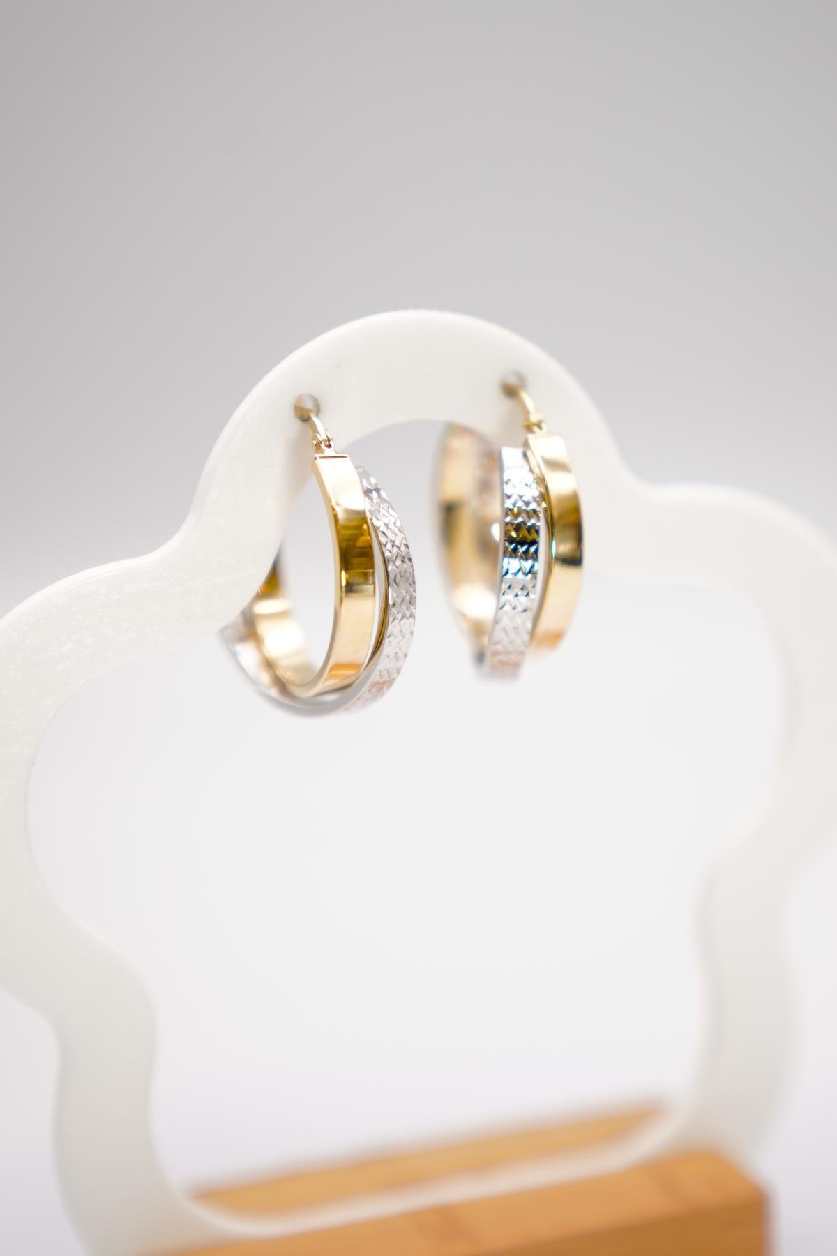 İki Renkli Kavisli Fantasy Model Halka Küpe 14 Ayar Altın