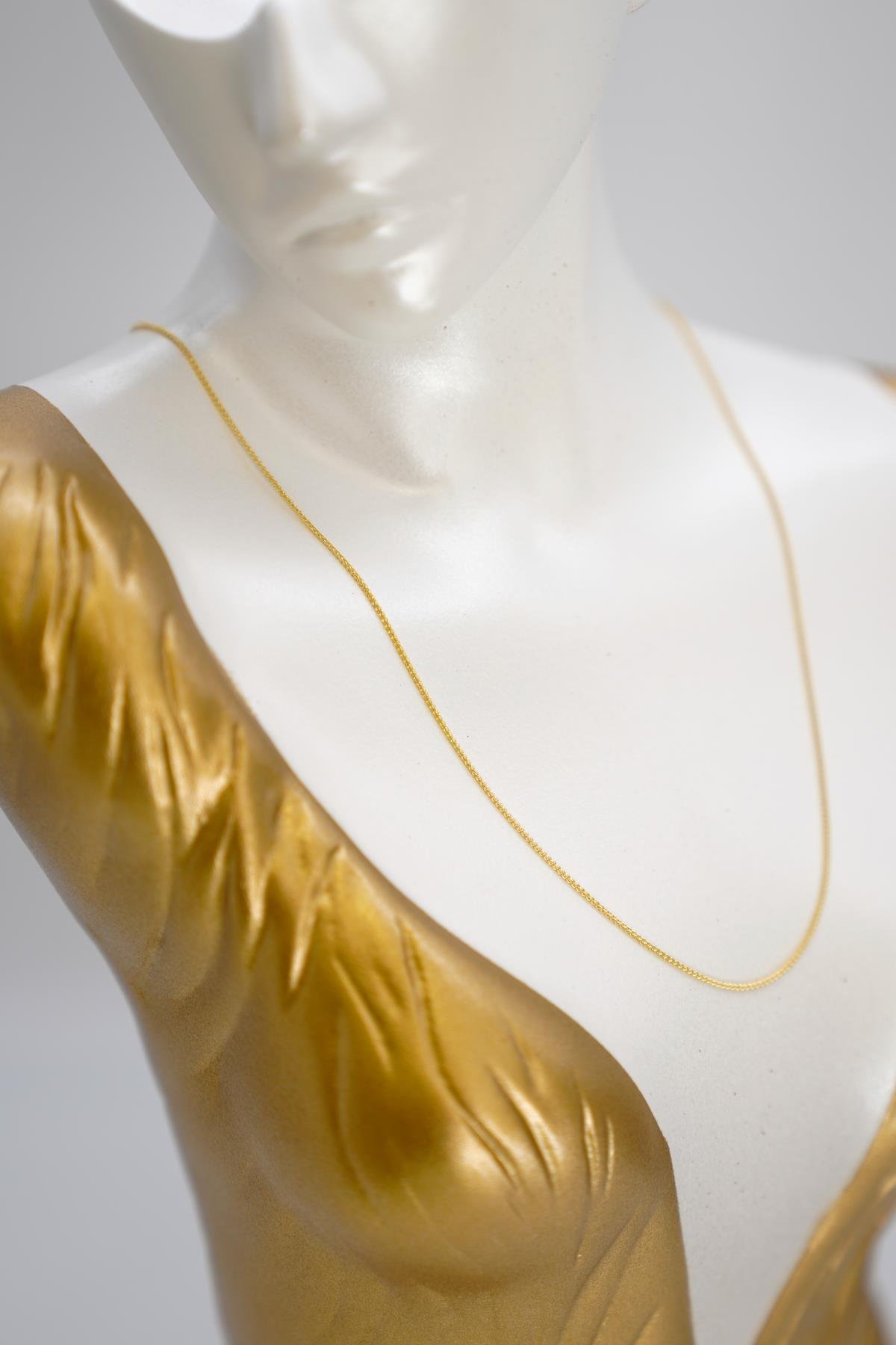 İnce Zincir Kolye 14 Ayar Altın Minimal Tasarım Hafif Model Günlük Kullanıma Uygun