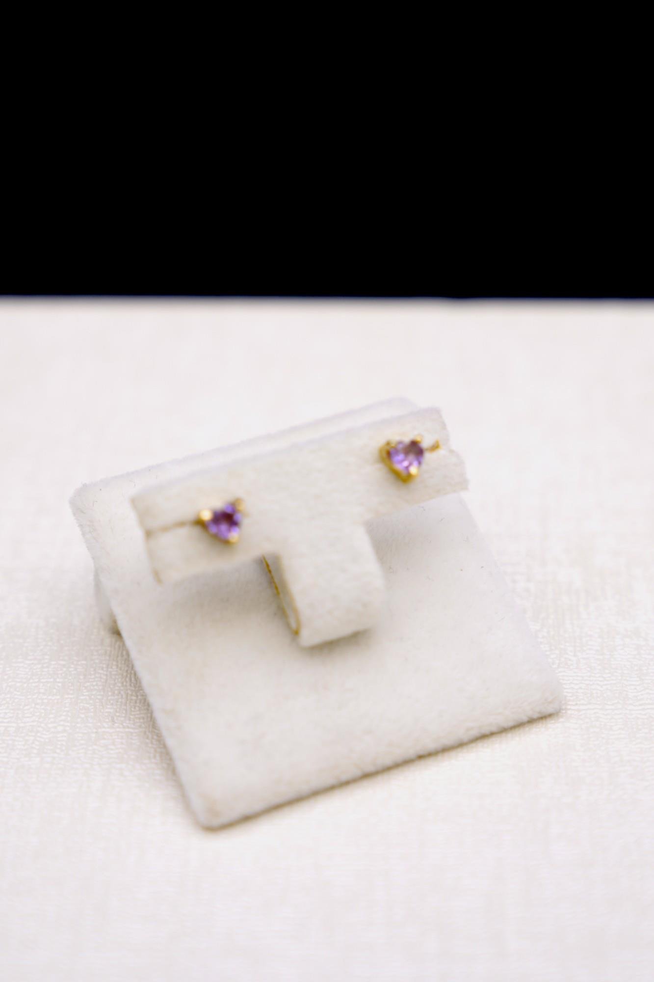 Kalp Figürlü Zirkon Taşlı Küpe 14 Ayar