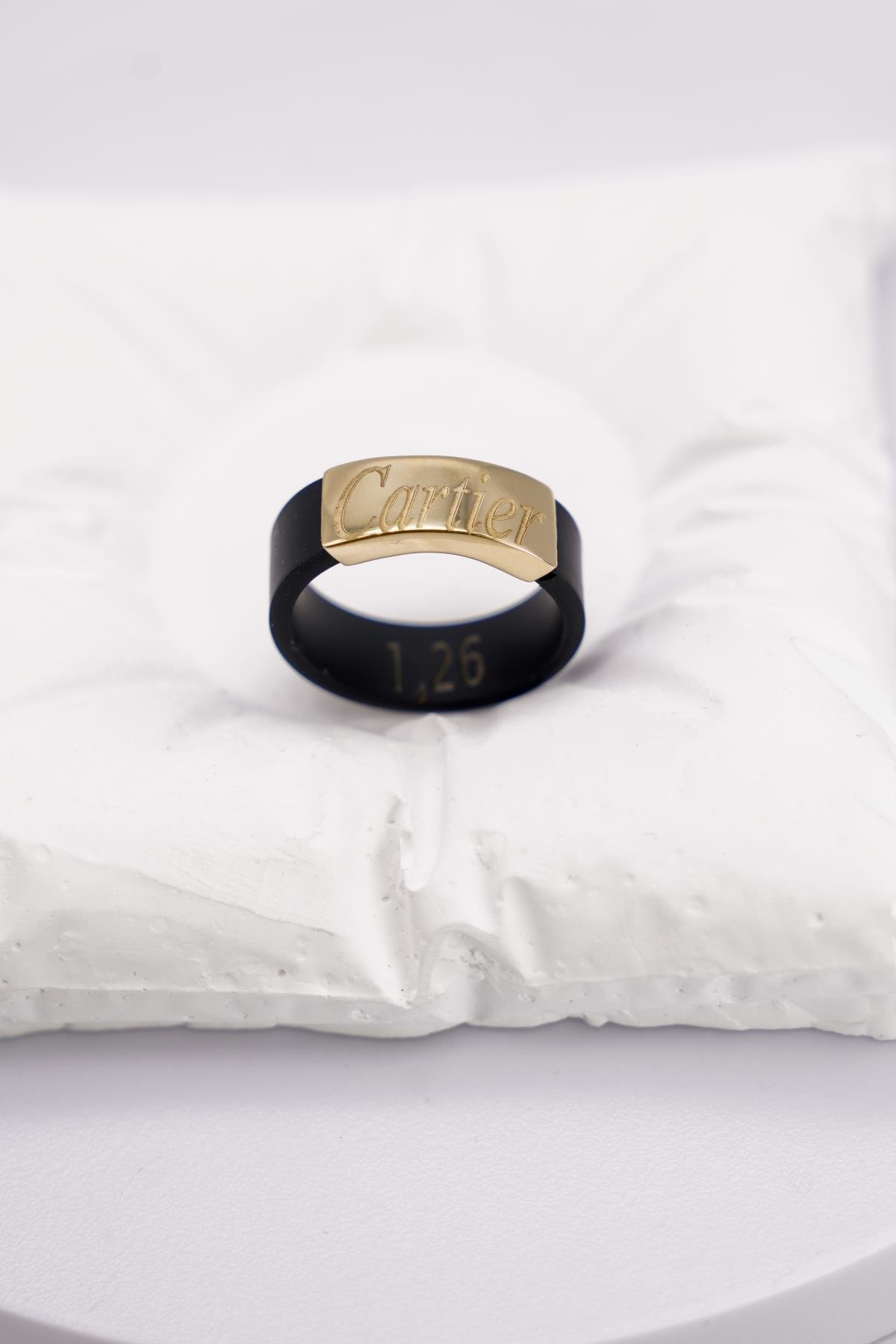 Kauçuk Detaylı Kabartma Yazılı 14 Ayar Altın Yüzük – Modern ve Minimal  Tarz