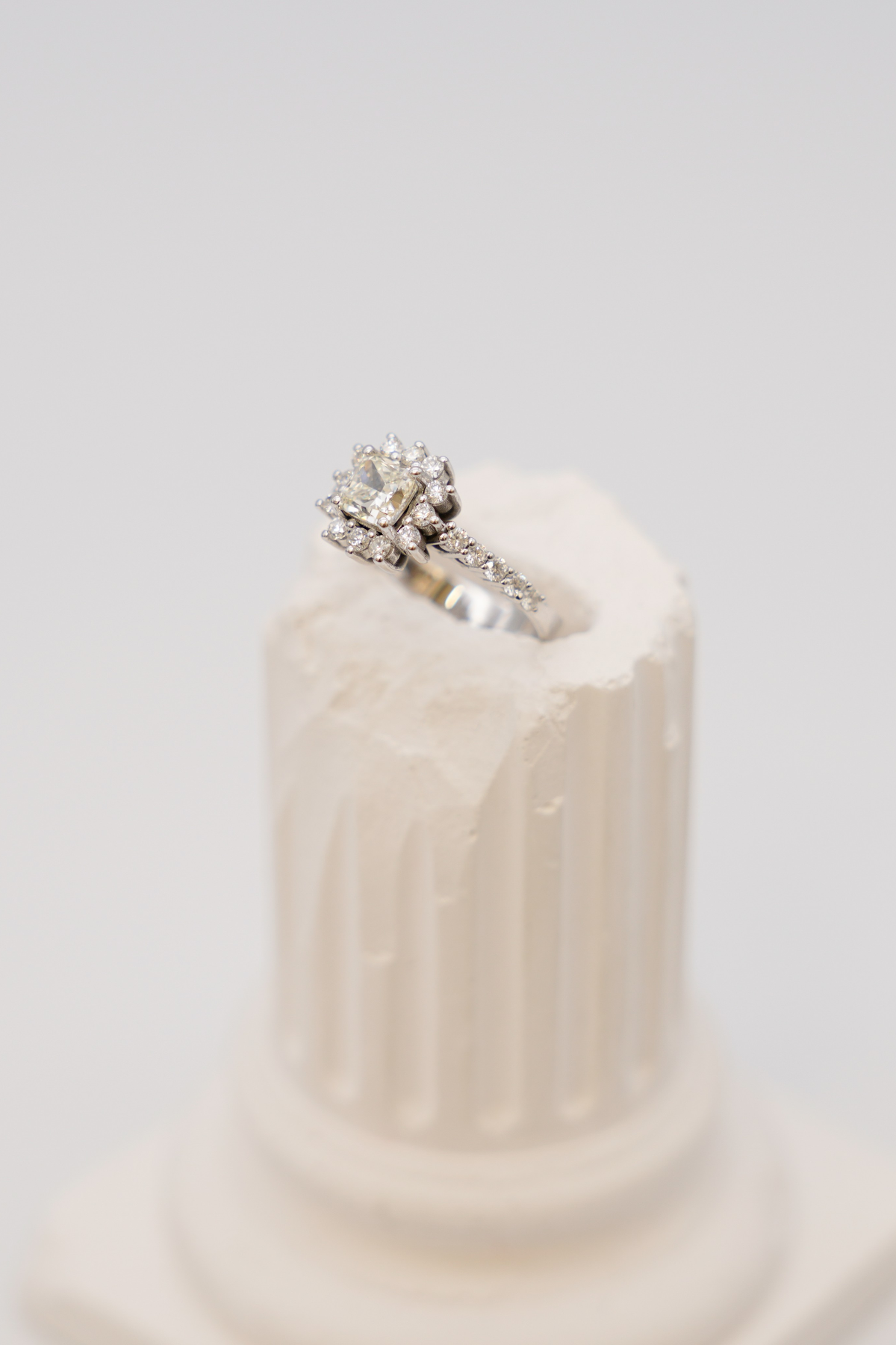 Diamond Ring 14 Carat